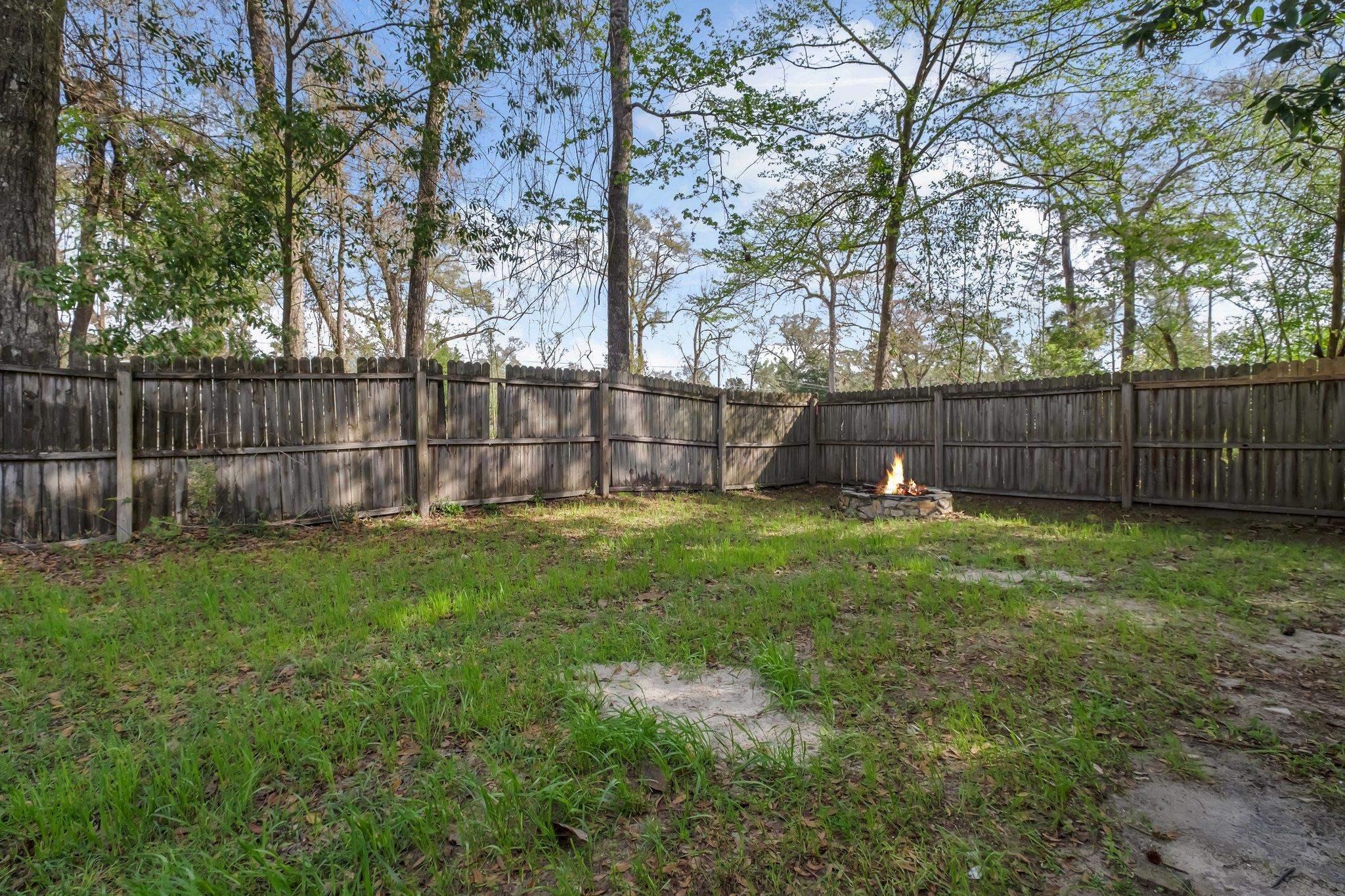 20 Comanche Trail,CRAWFORDVILLE,Florida 32327,3 Bedrooms Bedrooms,2 BathroomsBathrooms,Detached single family,20 Comanche Trail,369618