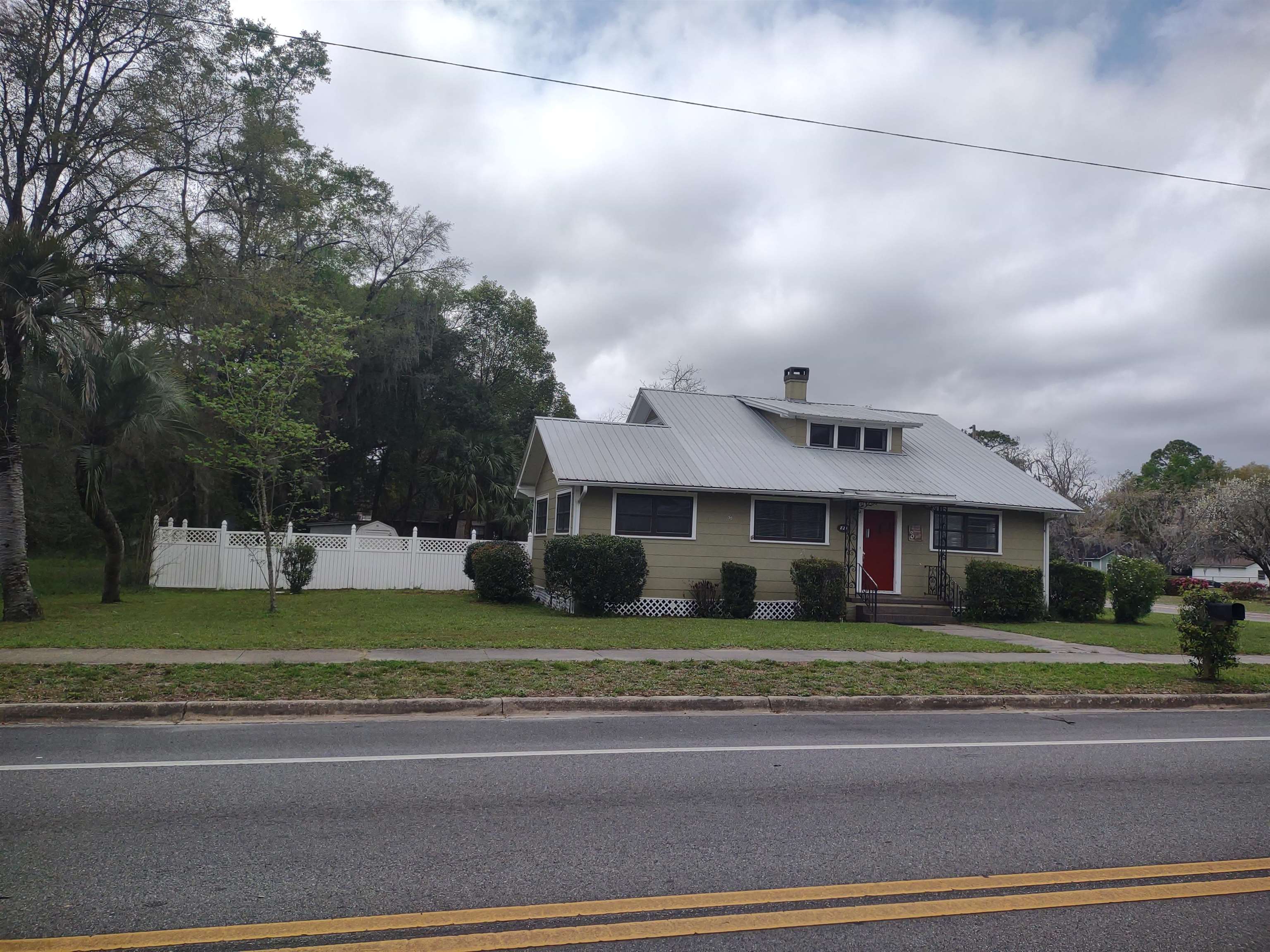 825 N Jefferson St,PERRY,Florida 32347,3 Bedrooms Bedrooms,2 BathroomsBathrooms,Detached single family,825 N Jefferson St,343719