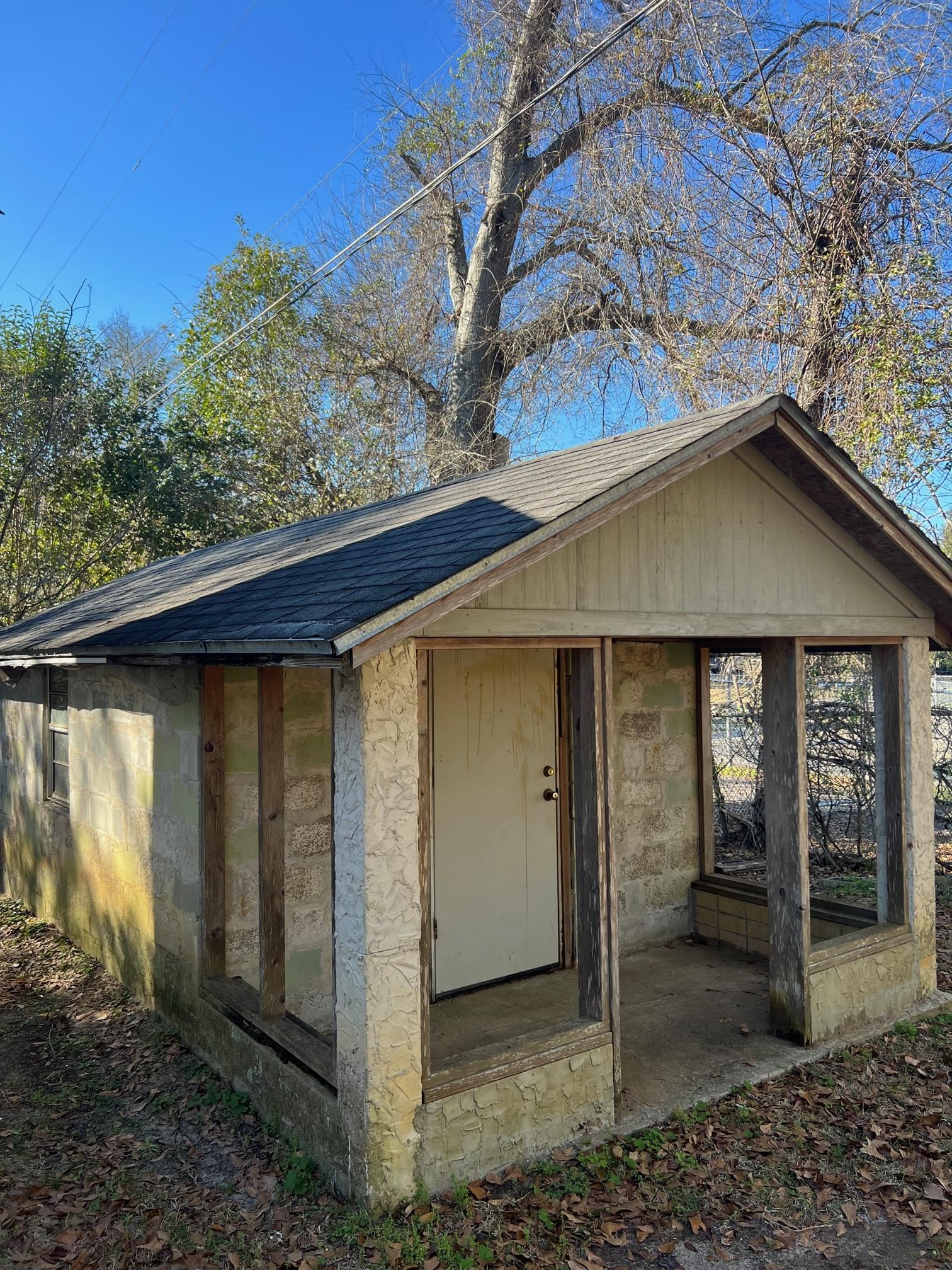 1102 Appleyard Drive,TALLAHASSEE,Florida 32304,3 Bedrooms Bedrooms,2 BathroomsBathrooms,Manuf/mobile home,1102 Appleyard Drive,368655