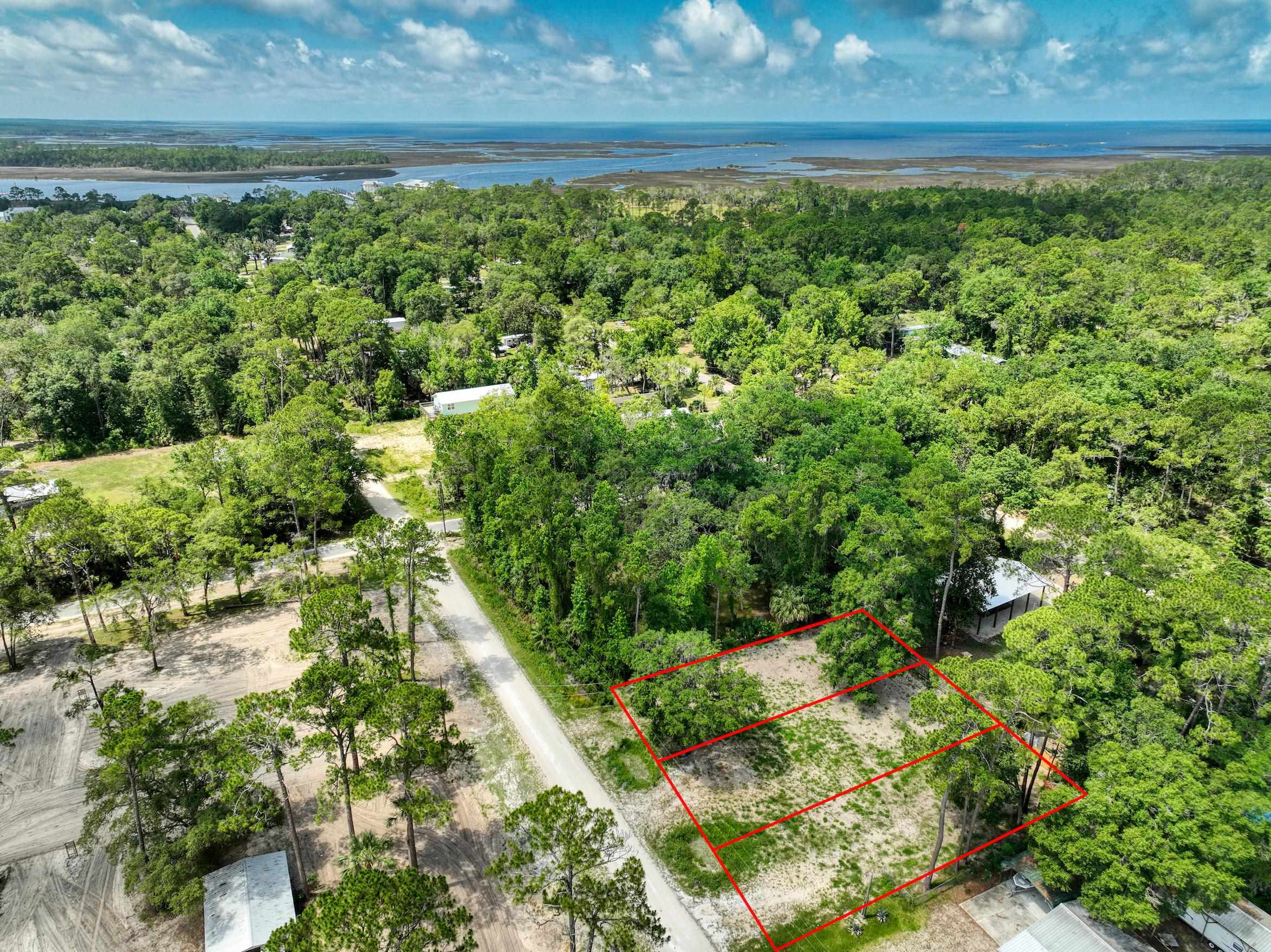 509 Third,STEINHATCHEE,Florida 32359,Lots and land,Third,368692