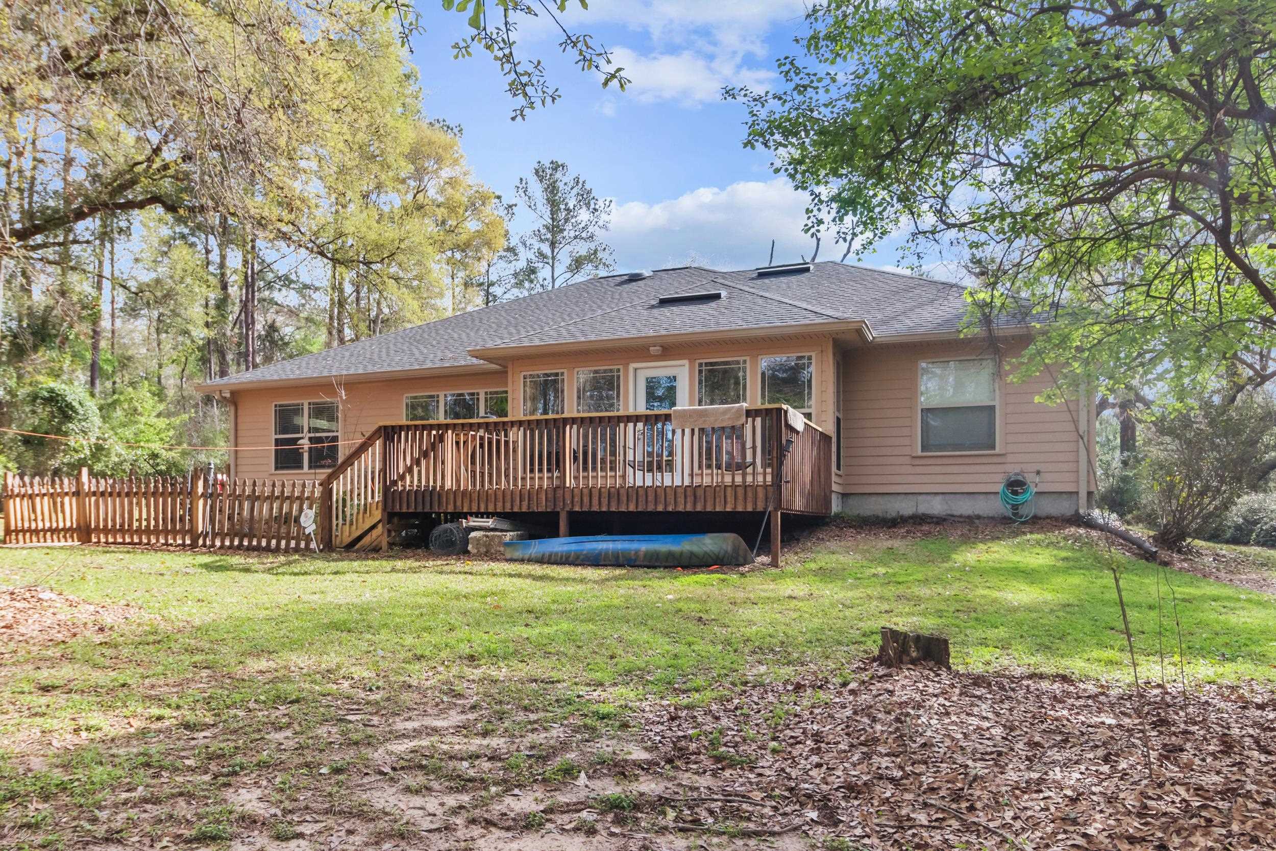 2246 Holly Terrace Lane,TALLAHASSEE,Florida 32309,4 Bedrooms Bedrooms,3 BathroomsBathrooms,Detached single family,2246 Holly Terrace Lane,369187