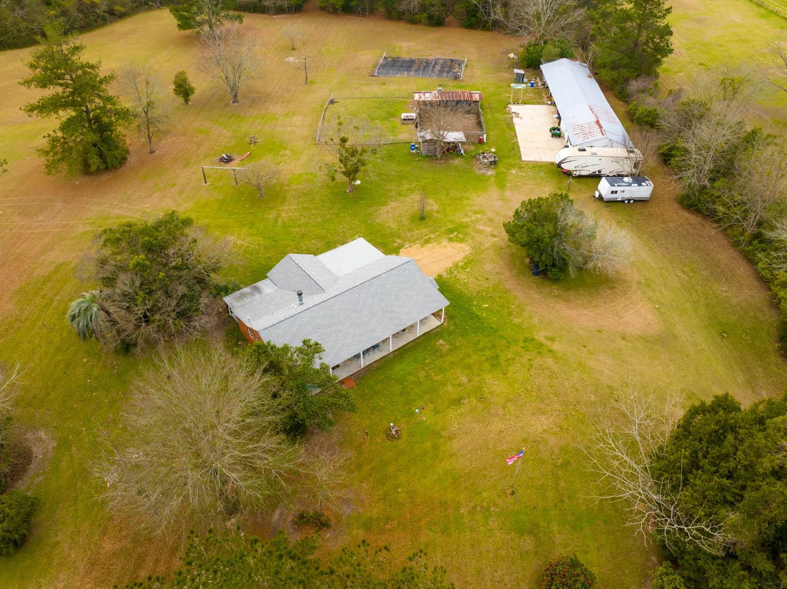 863 Lonnie Clark Road,QUINCY,Florida 32351,3 Bedrooms Bedrooms,2 BathroomsBathrooms,Detached single family,863 Lonnie Clark Road,368660