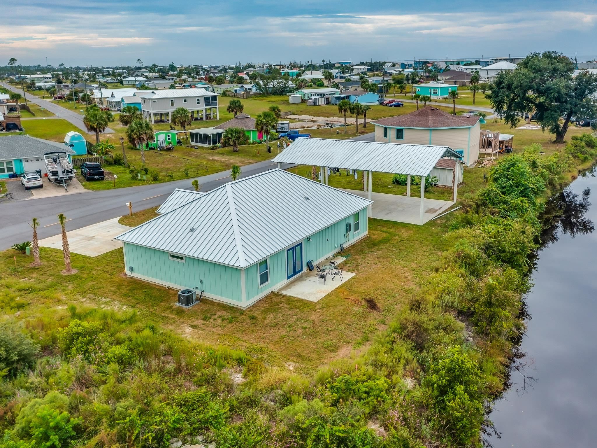 405 Arizona Drive,MEXICO BEACH,Florida 32410,4 Bedrooms Bedrooms,3 BathroomsBathrooms,Detached single family,405 Arizona Drive,358710