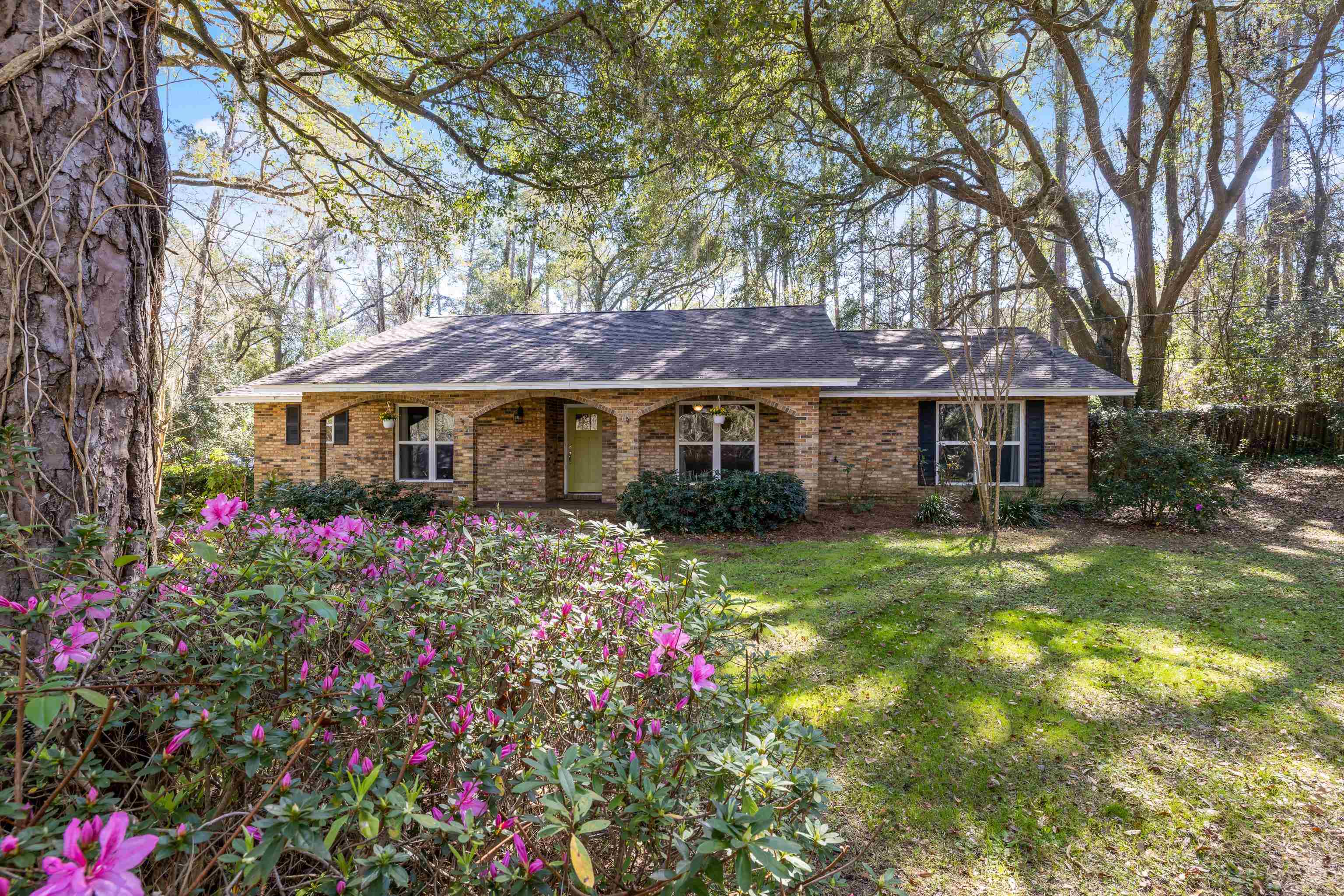 378 Castleton Circle,TALLAHASSEE,Florida 32312,4 Bedrooms Bedrooms,2 BathroomsBathrooms,Detached single family,378 Castleton Circle,369666