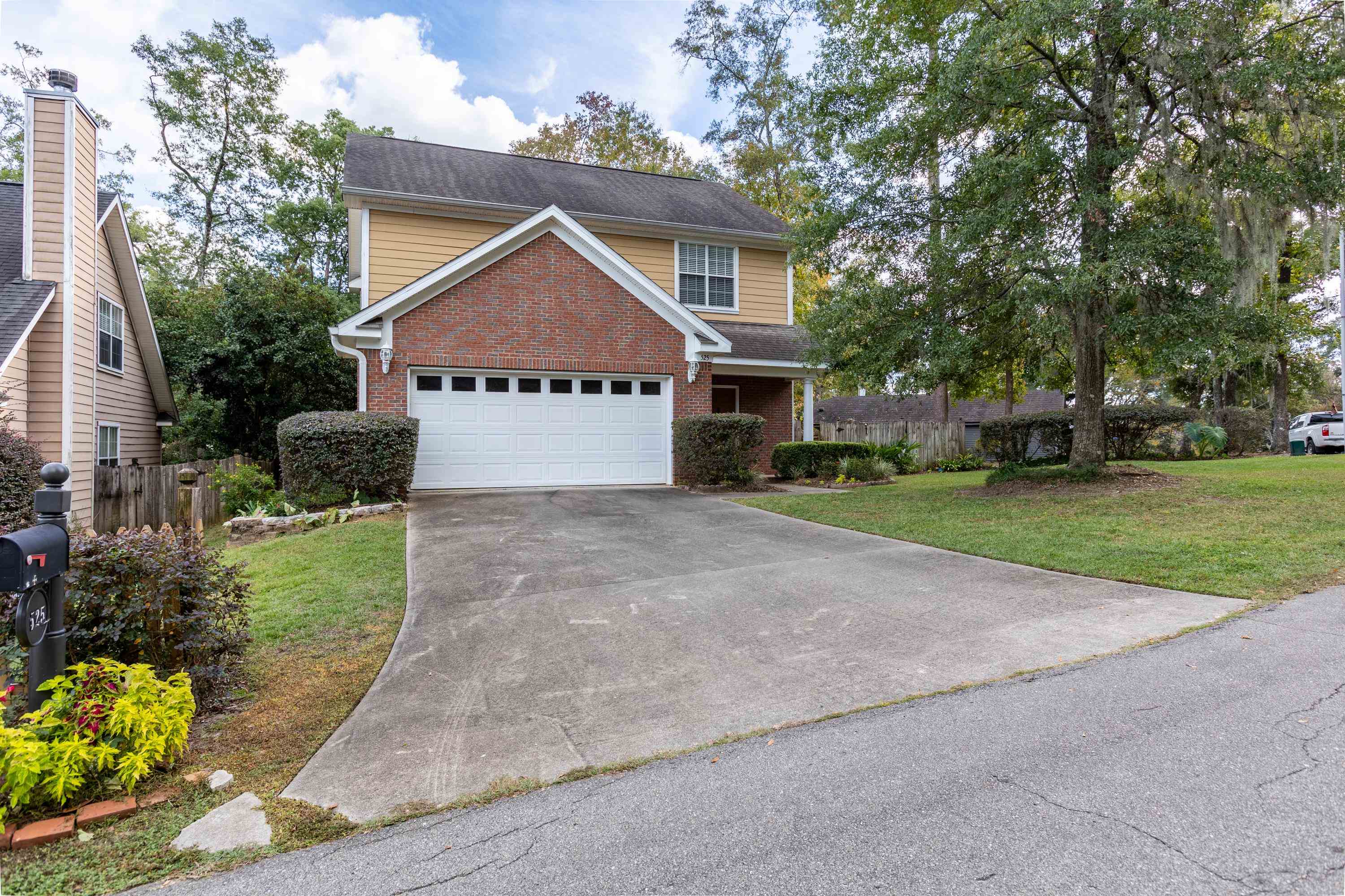 525 Forest Green Drive,TALLAHASSEE,Florida 32308,3 Bedrooms Bedrooms,2 BathroomsBathrooms,Detached single family,525 Forest Green Drive,369678