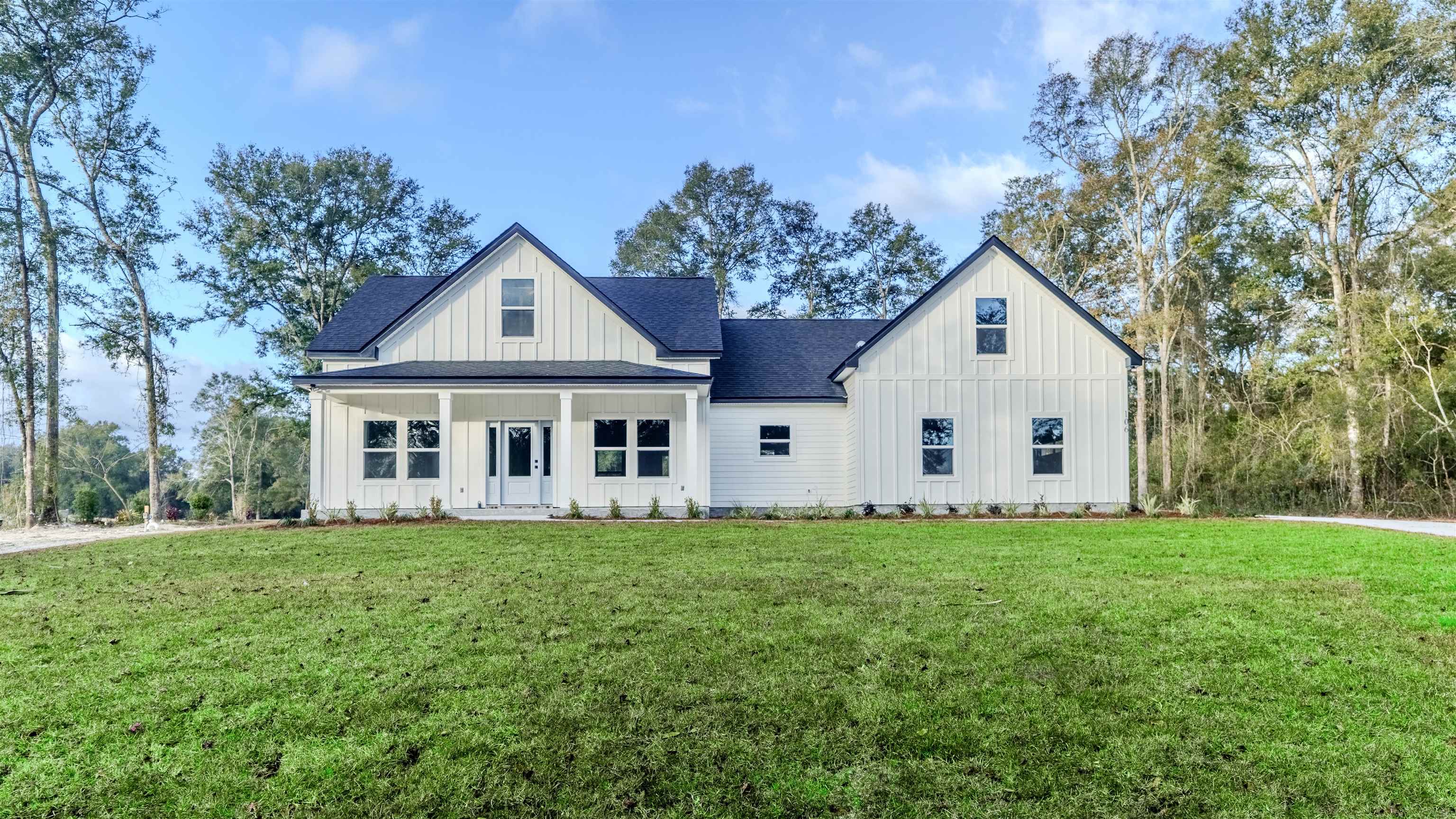 106 Country Club Drive,CRAWFORDVILLE,Florida 32327,4 Bedrooms Bedrooms,2 BathroomsBathrooms,Detached single family,106 Country Club Drive,368043