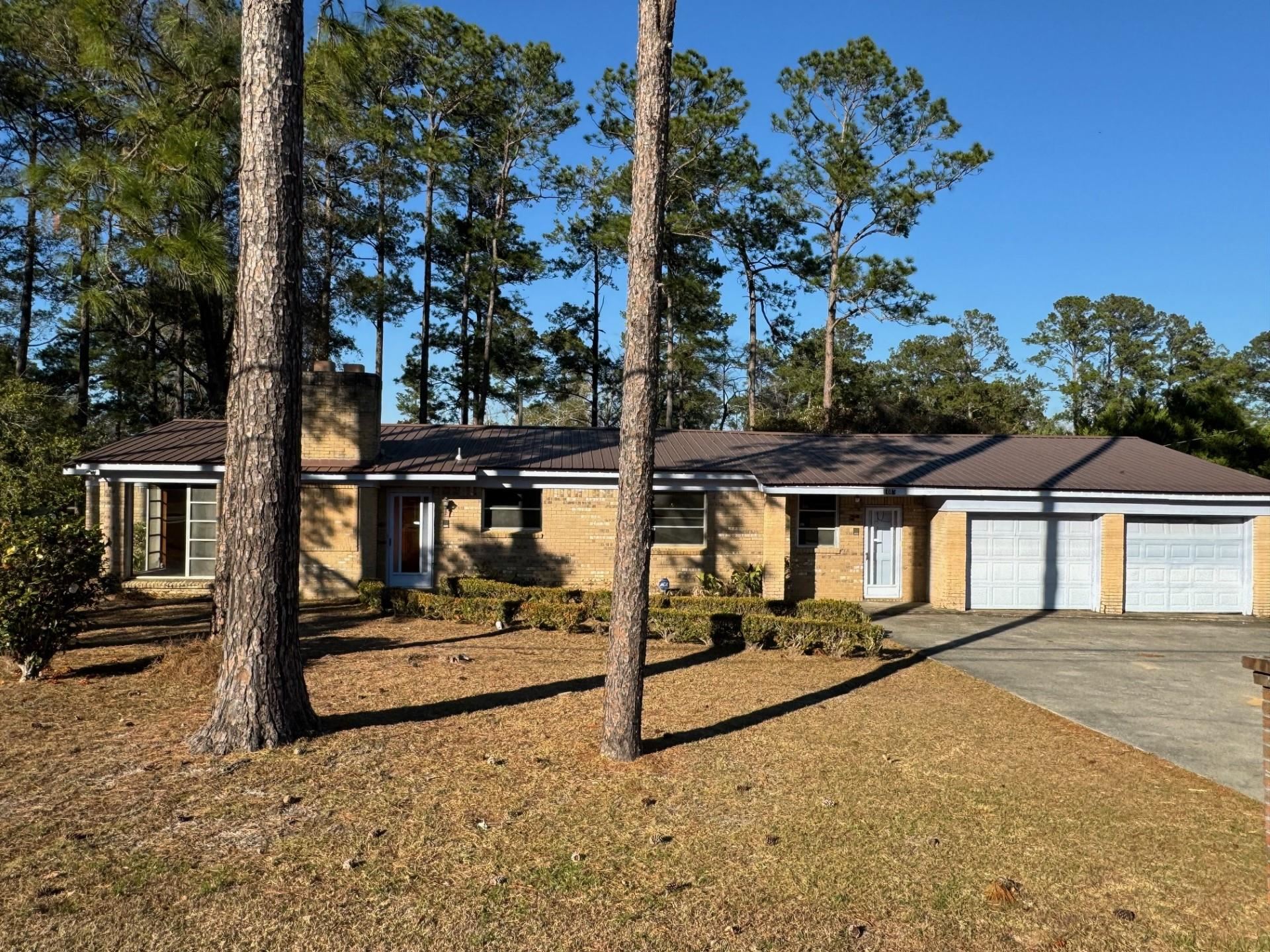 1045 S Pinetree Boulevard,THOMASVILLE,Georgia 31792,4 Bedrooms Bedrooms,4 BathroomsBathrooms,Detached single family,1045 S Pinetree Boulevard,368056