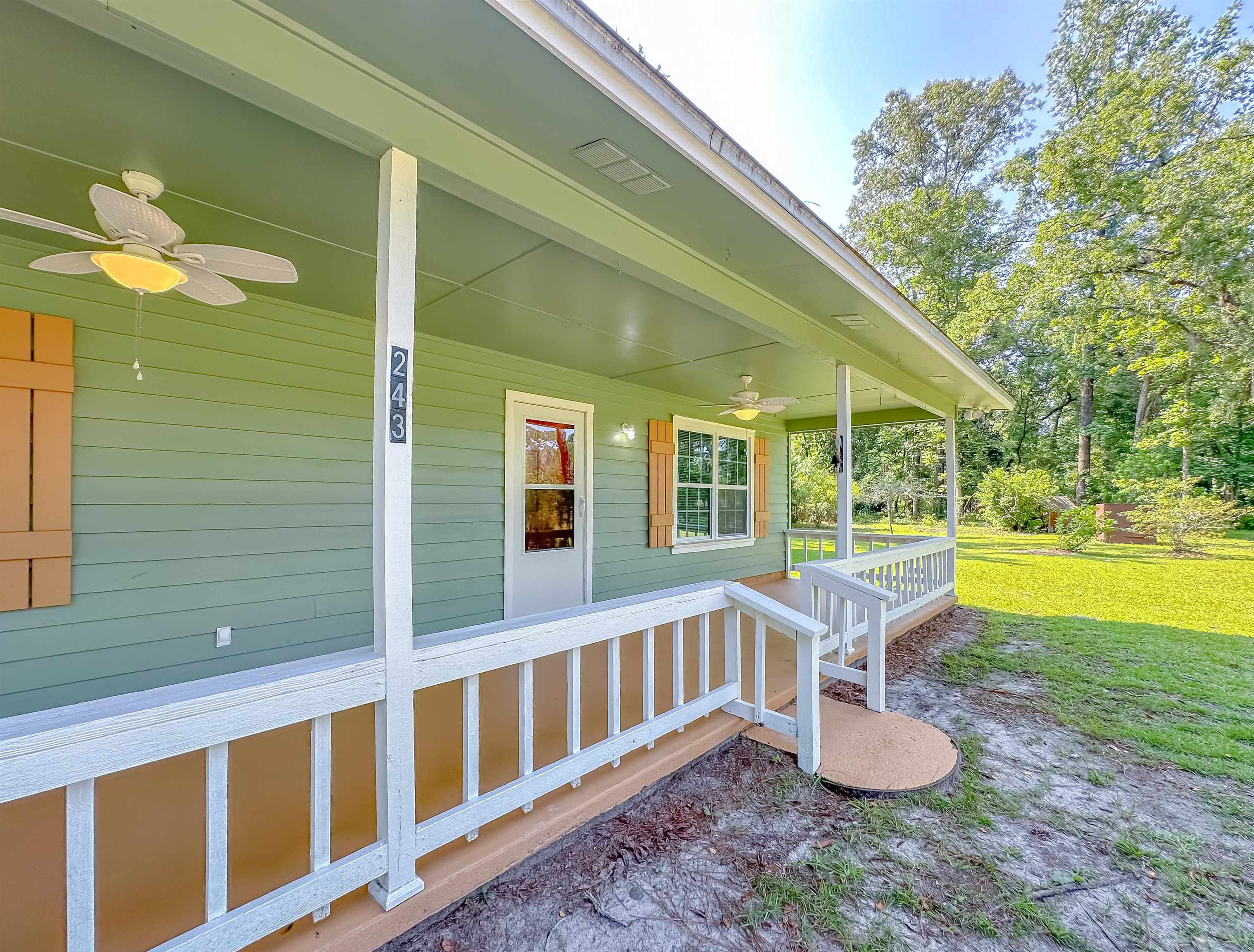 243 Glover Lane,CRAWFORDVILLE,Florida 32327,3 Bedrooms Bedrooms,2 BathroomsBathrooms,Detached single family,243 Glover Lane,360697