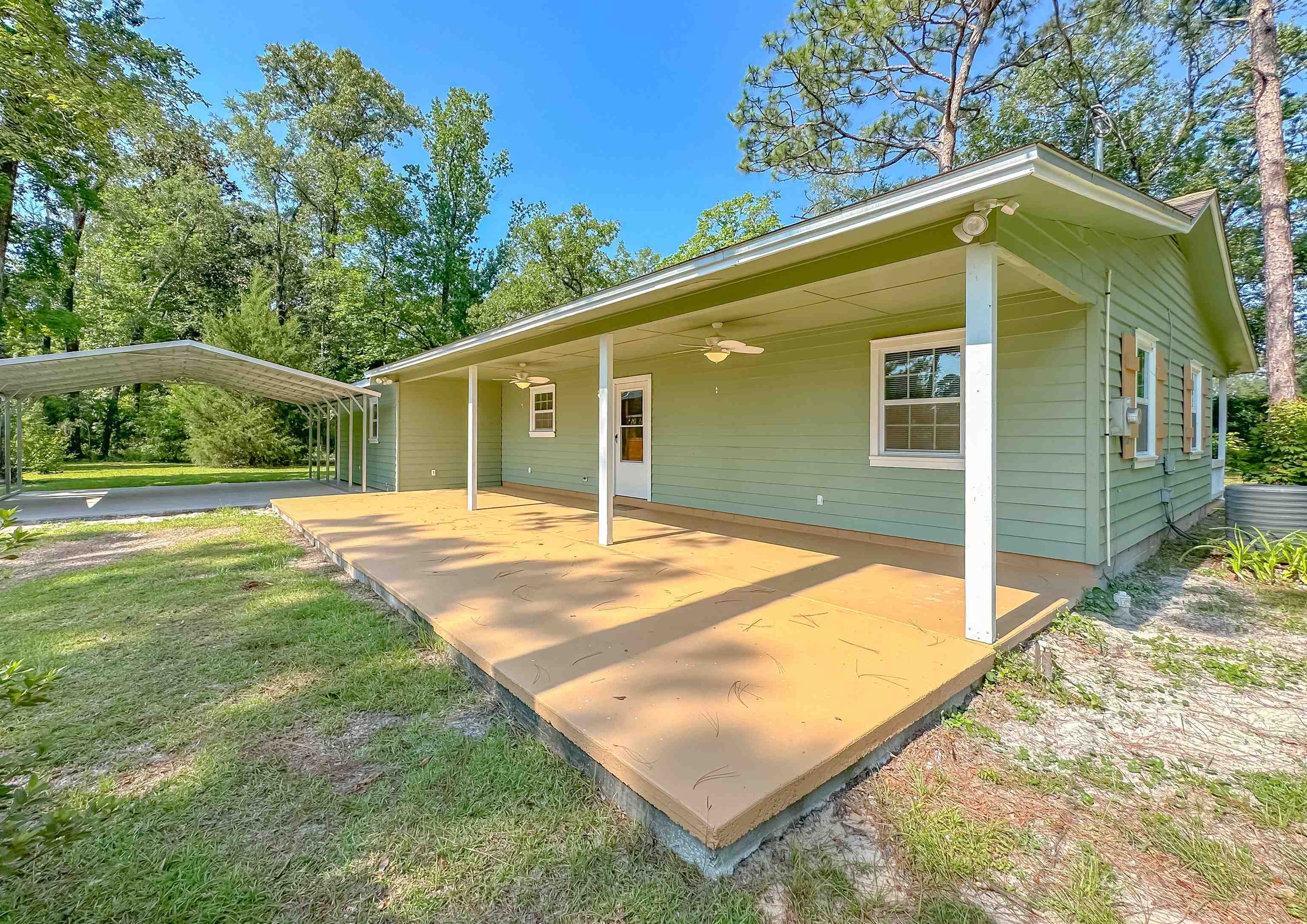 243 Glover Lane,CRAWFORDVILLE,Florida 32327,3 Bedrooms Bedrooms,2 BathroomsBathrooms,Detached single family,243 Glover Lane,360697