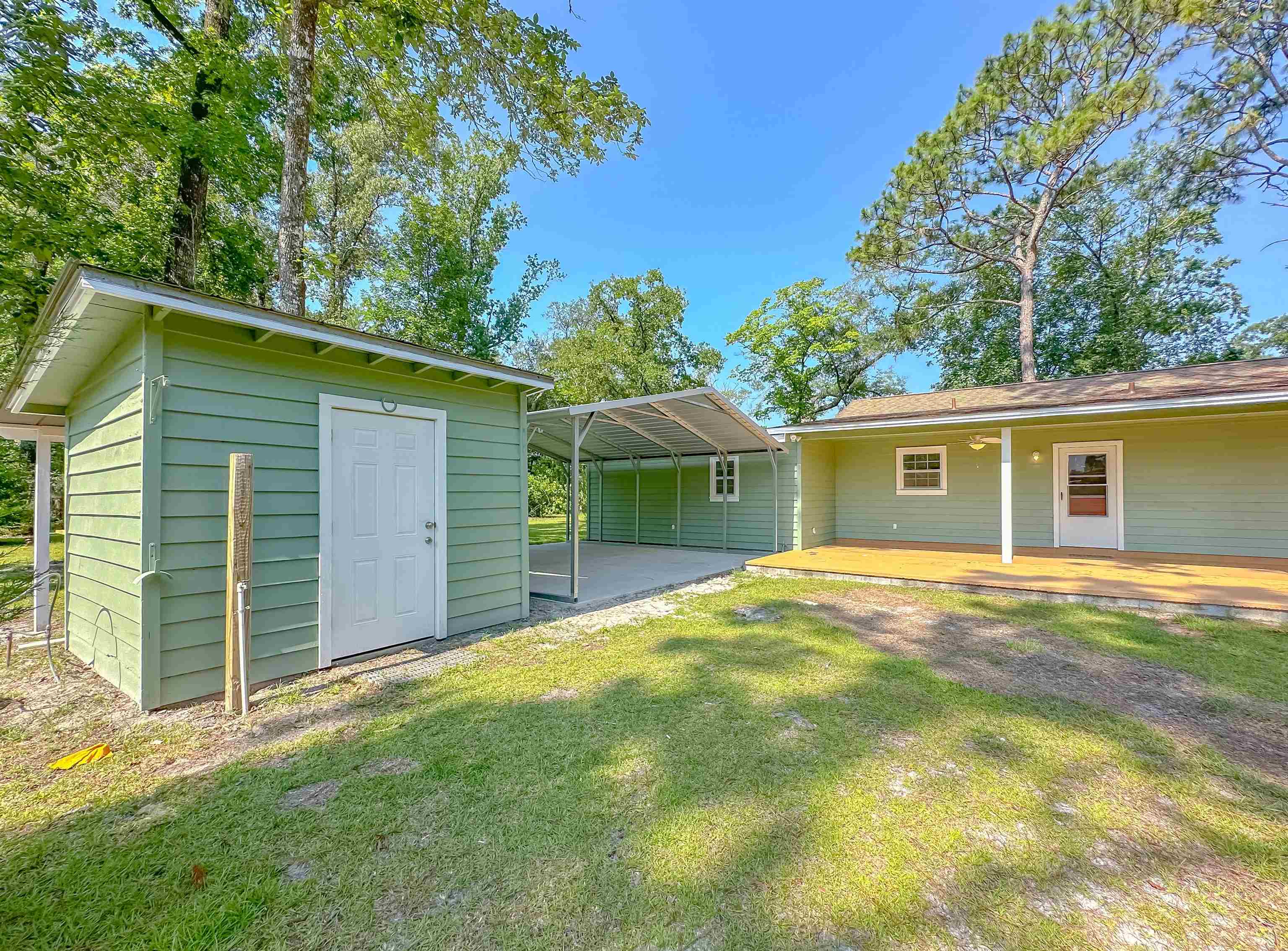 243 Glover Lane,CRAWFORDVILLE,Florida 32327,3 Bedrooms Bedrooms,2 BathroomsBathrooms,Detached single family,243 Glover Lane,360697