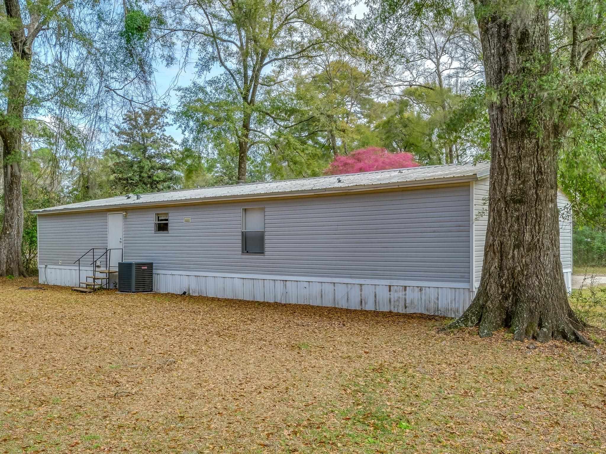 130 Dakota Drive,CRAWFORDVILLE,Florida 32327,3 Bedrooms Bedrooms,3 BathroomsBathrooms,Manuf/mobile home,130 Dakota Drive,369710