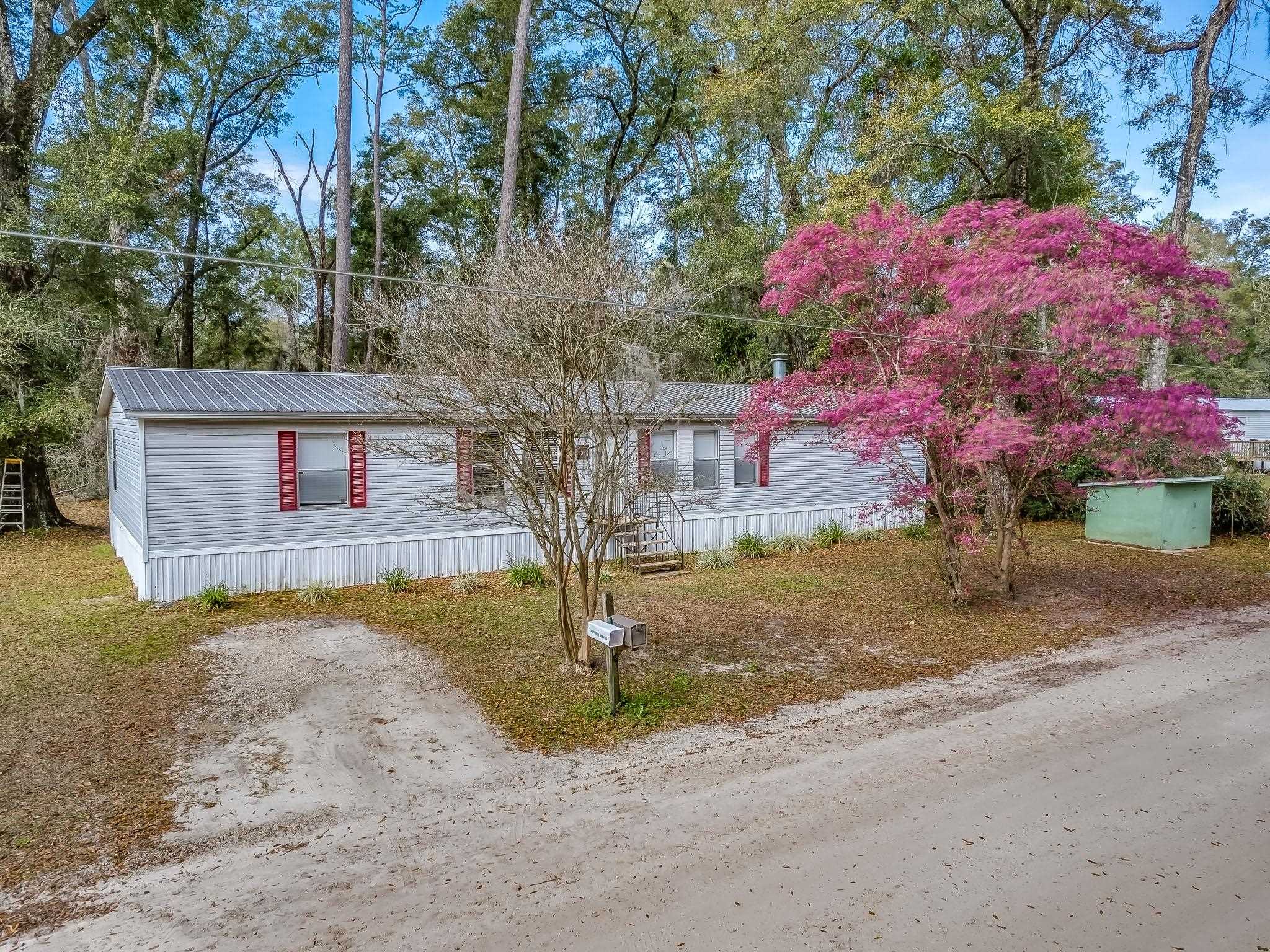 130 Dakota Drive,CRAWFORDVILLE,Florida 32327,3 Bedrooms Bedrooms,3 BathroomsBathrooms,Manuf/mobile home,130 Dakota Drive,369710