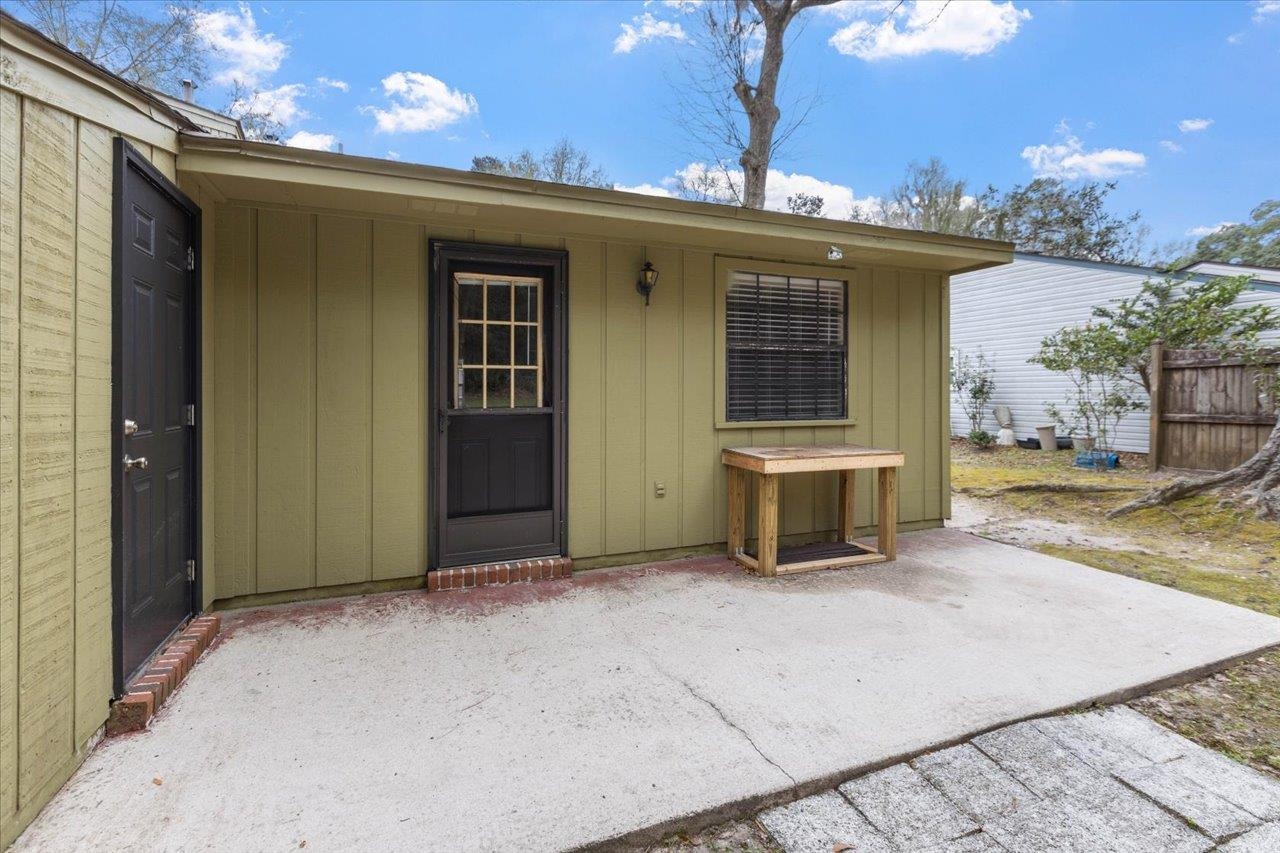 2206 Victory Garden Lane,TALLAHASSEE,Florida 32301,2 Bedrooms Bedrooms,1 BathroomBathrooms,Townhouse,2206 Victory Garden Lane,369290