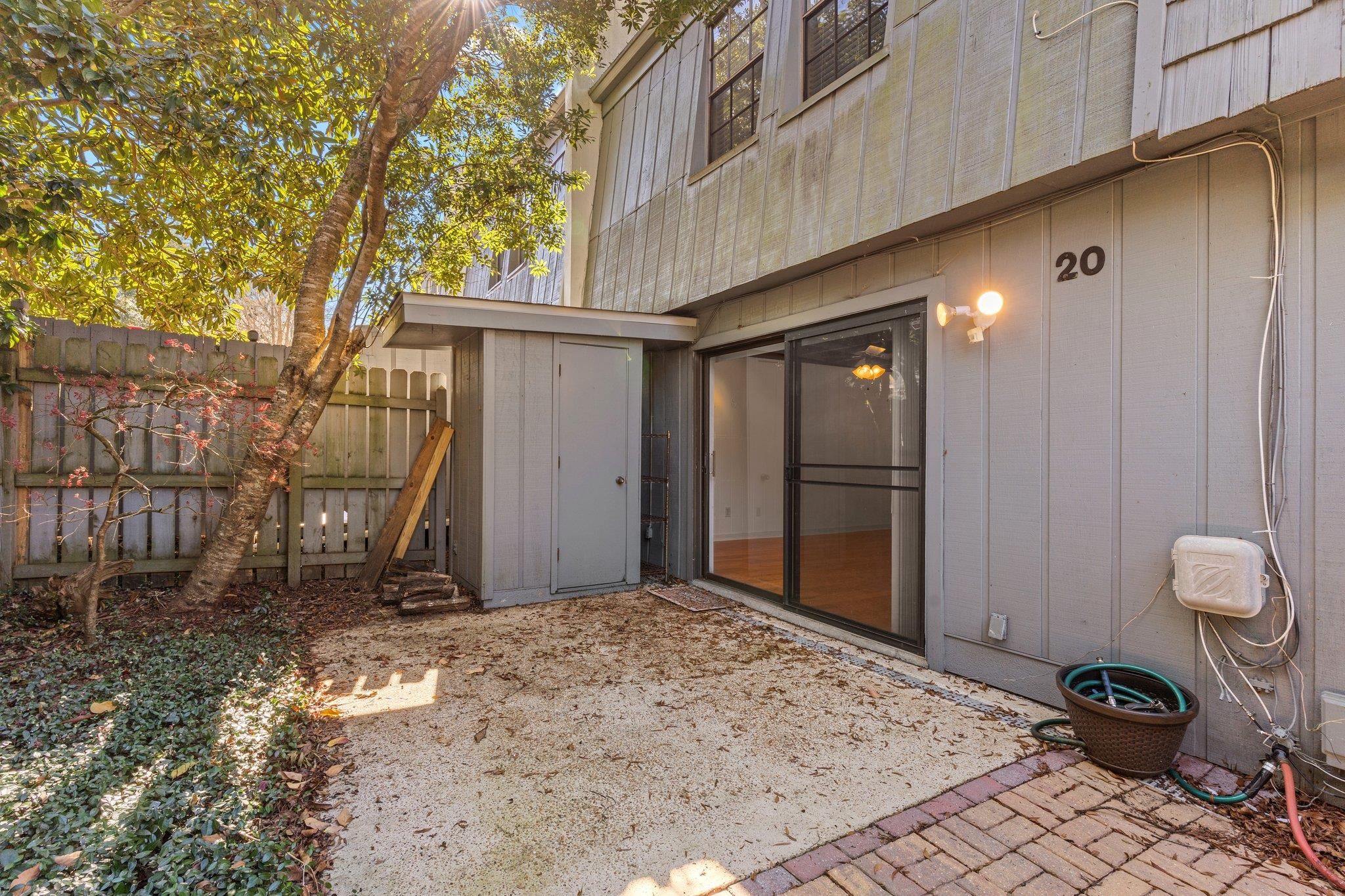 133 Oak Street,TALLAHASSEE,Florida 32301,2 Bedrooms Bedrooms,2 BathroomsBathrooms,Townhouse,133 Oak Street,368806