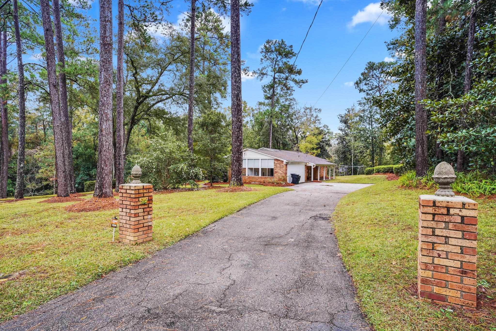 516 Middlebrooks Circle,TALLAHASSEE,Florida 32312,3 Bedrooms Bedrooms,2 BathroomsBathrooms,Detached single family,516 Middlebrooks Circle,369306