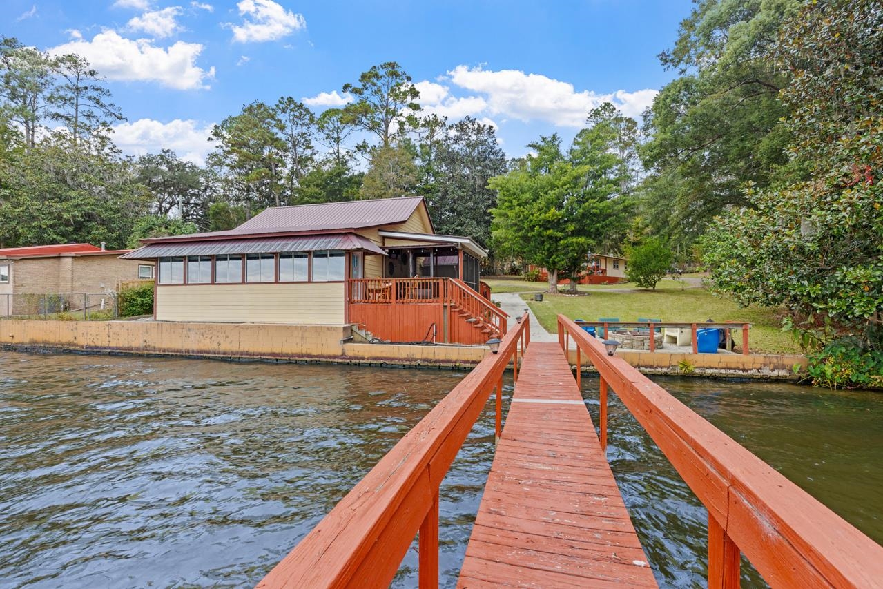 172 TALQUIN Avenue,QUINCY,Florida 32351,4 Bedrooms Bedrooms,3 BathroomsBathrooms,Detached single family,172 TALQUIN Avenue,365708