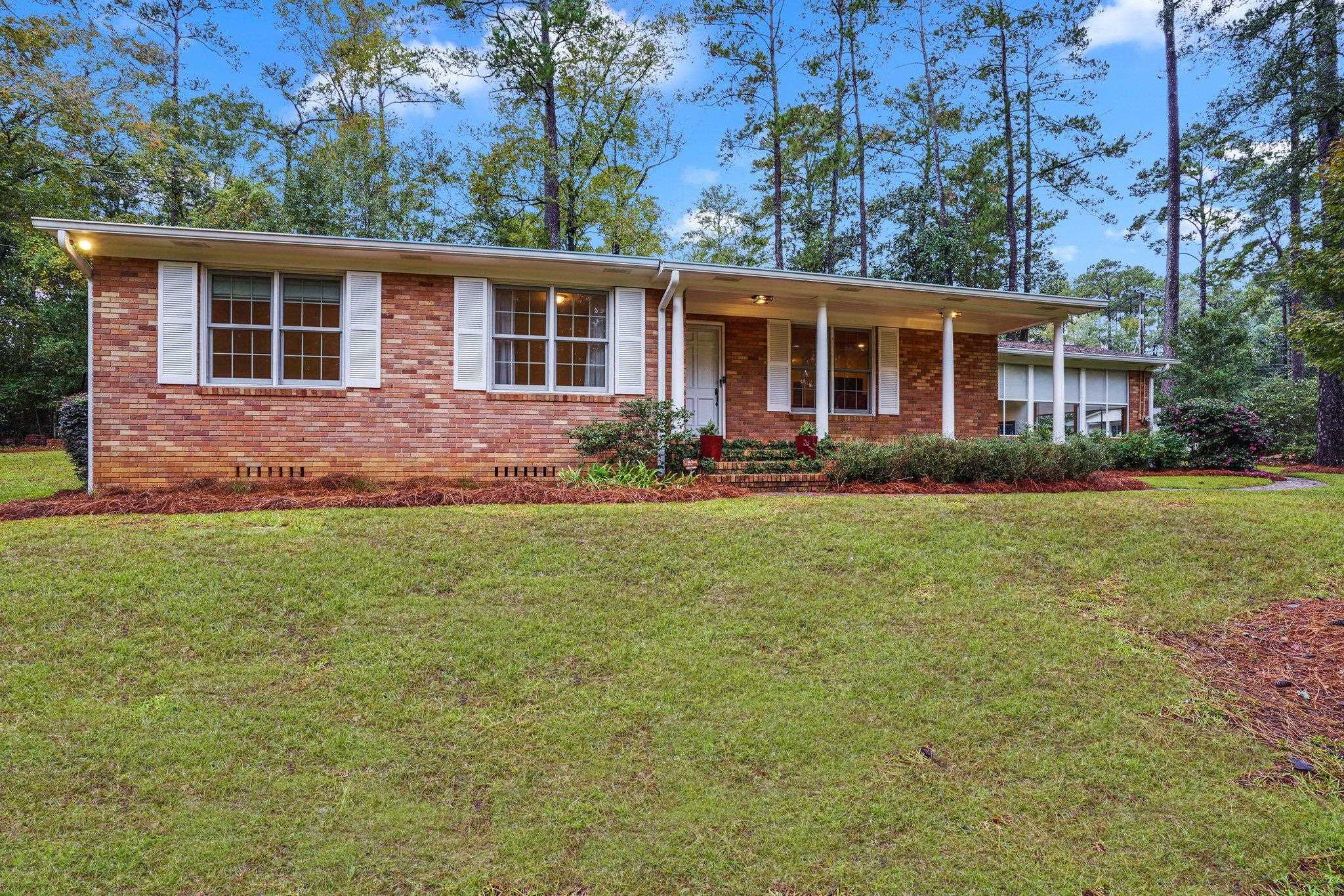 516 Middlebrooks Circle,TALLAHASSEE,Florida 32312,3 Bedrooms Bedrooms,2 BathroomsBathrooms,Detached single family,516 Middlebrooks Circle,369308