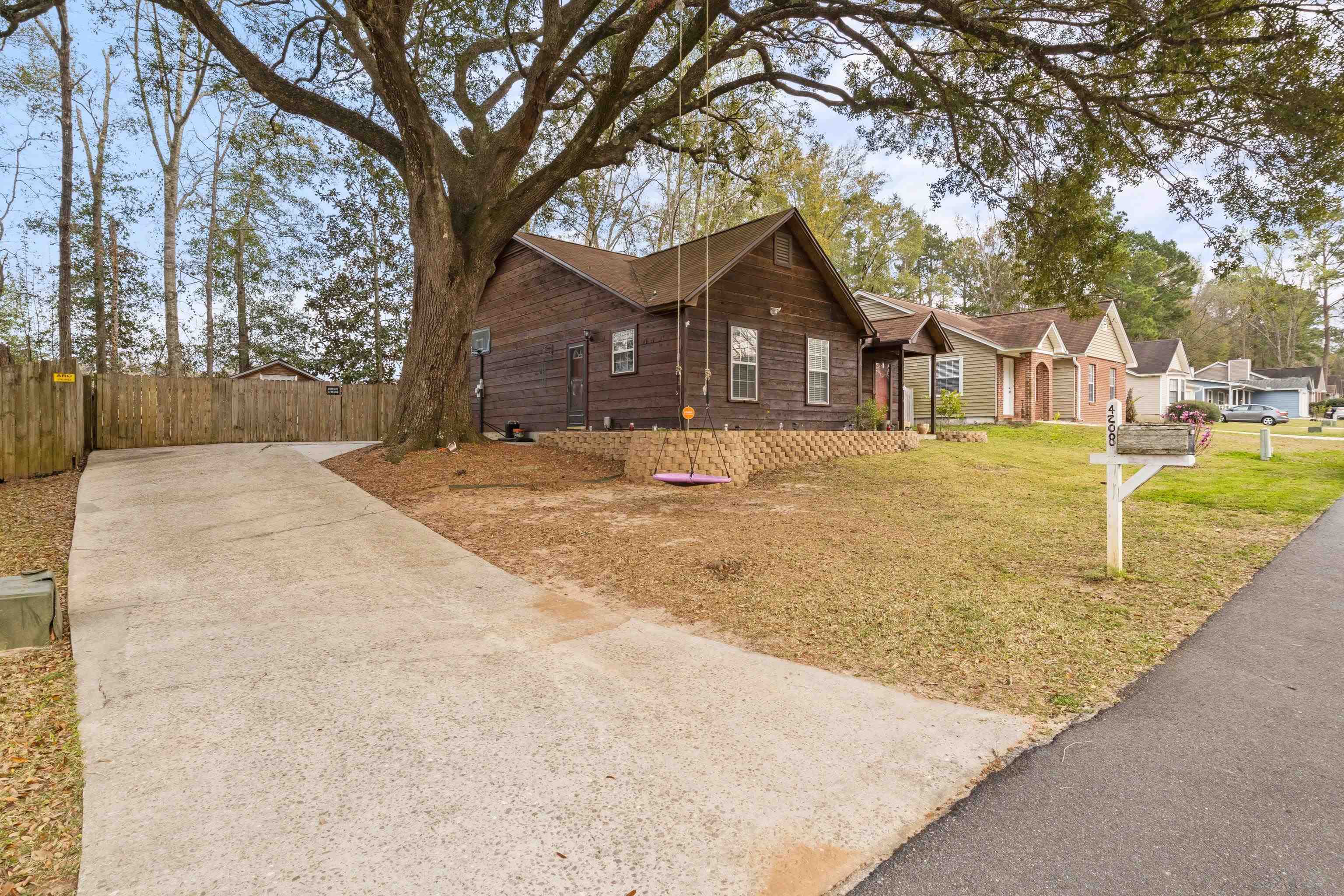 4208 Red Oak Drive,TALLAHASSEE,Florida 32311,3 Bedrooms Bedrooms,2 BathroomsBathrooms,Detached single family,4208 Red Oak Drive,369345