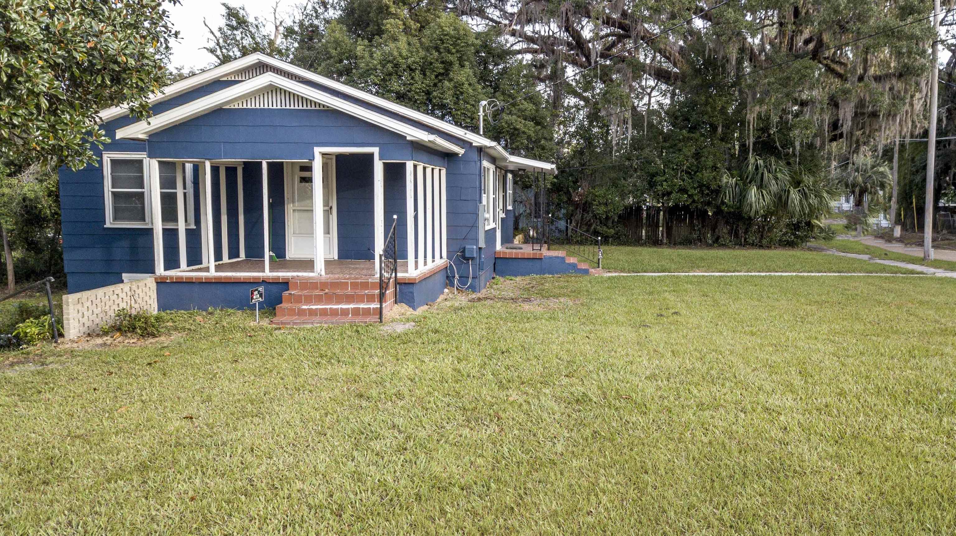 616 SW Horry Avenue,MADISON,Florida 32340,3 Bedrooms Bedrooms,2 BathroomsBathrooms,Detached single family,616 SW Horry Avenue,368887