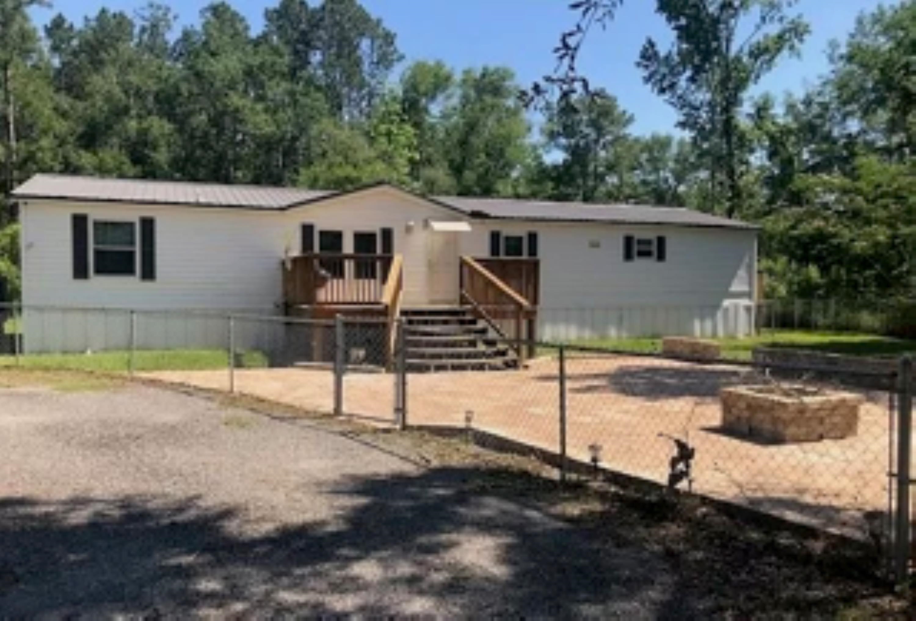 1894 Wild Cherry Drive,TALLAHASSEE,Florida 32305,4 Bedrooms Bedrooms,2 BathroomsBathrooms,Manuf/mobile home,1894 Wild Cherry Drive,368281