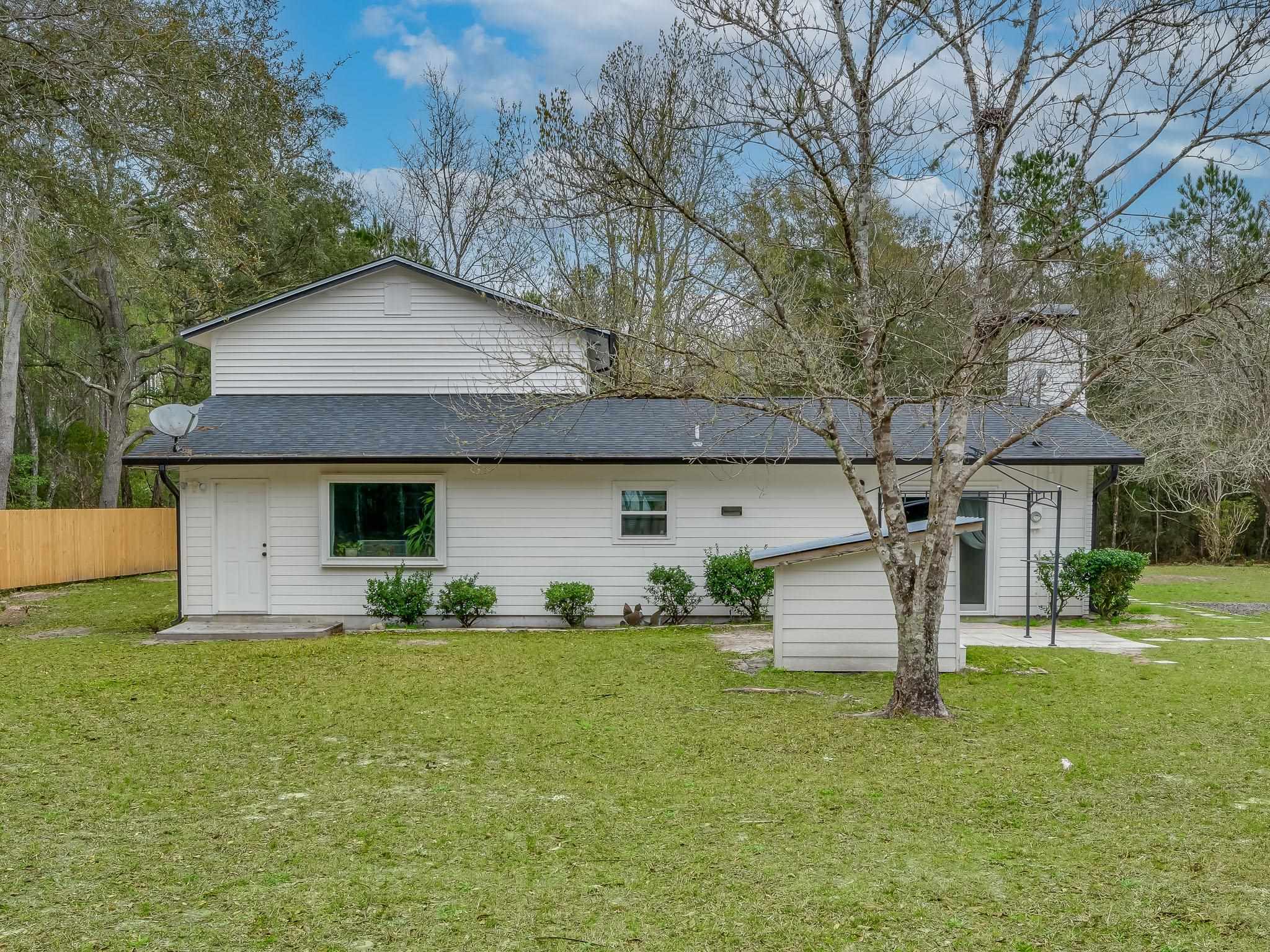 121 Circle G Ranch Drive,CRAWFORDVILLE,Florida 32323-7,3 Bedrooms Bedrooms,2 BathroomsBathrooms,Detached single family,121 Circle G Ranch Drive,369856