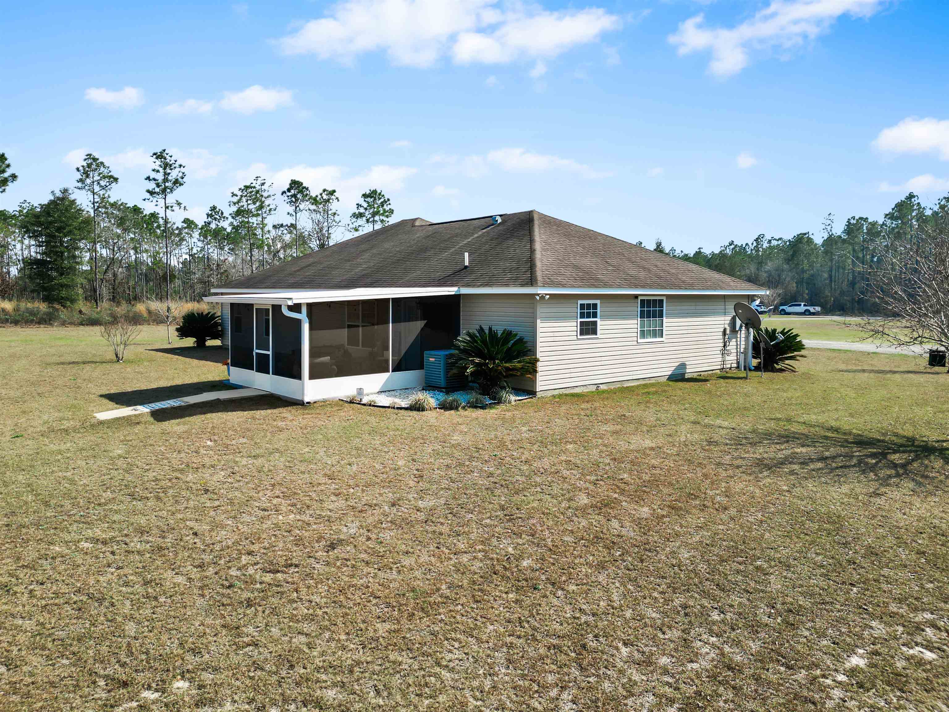 15088 NW L And H Road,BRISTOL,Florida 32321,4 Bedrooms Bedrooms,2 BathroomsBathrooms,Detached single family,15088 NW L And H Road,368916