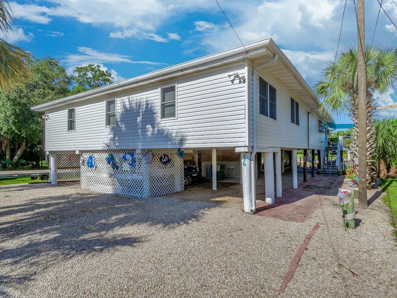 16 Sandpiper Lane,CRAWFORDVILLE,Florida 32327,3 Bedrooms Bedrooms,2 BathroomsBathrooms,Detached single family,16 Sandpiper Lane,369860