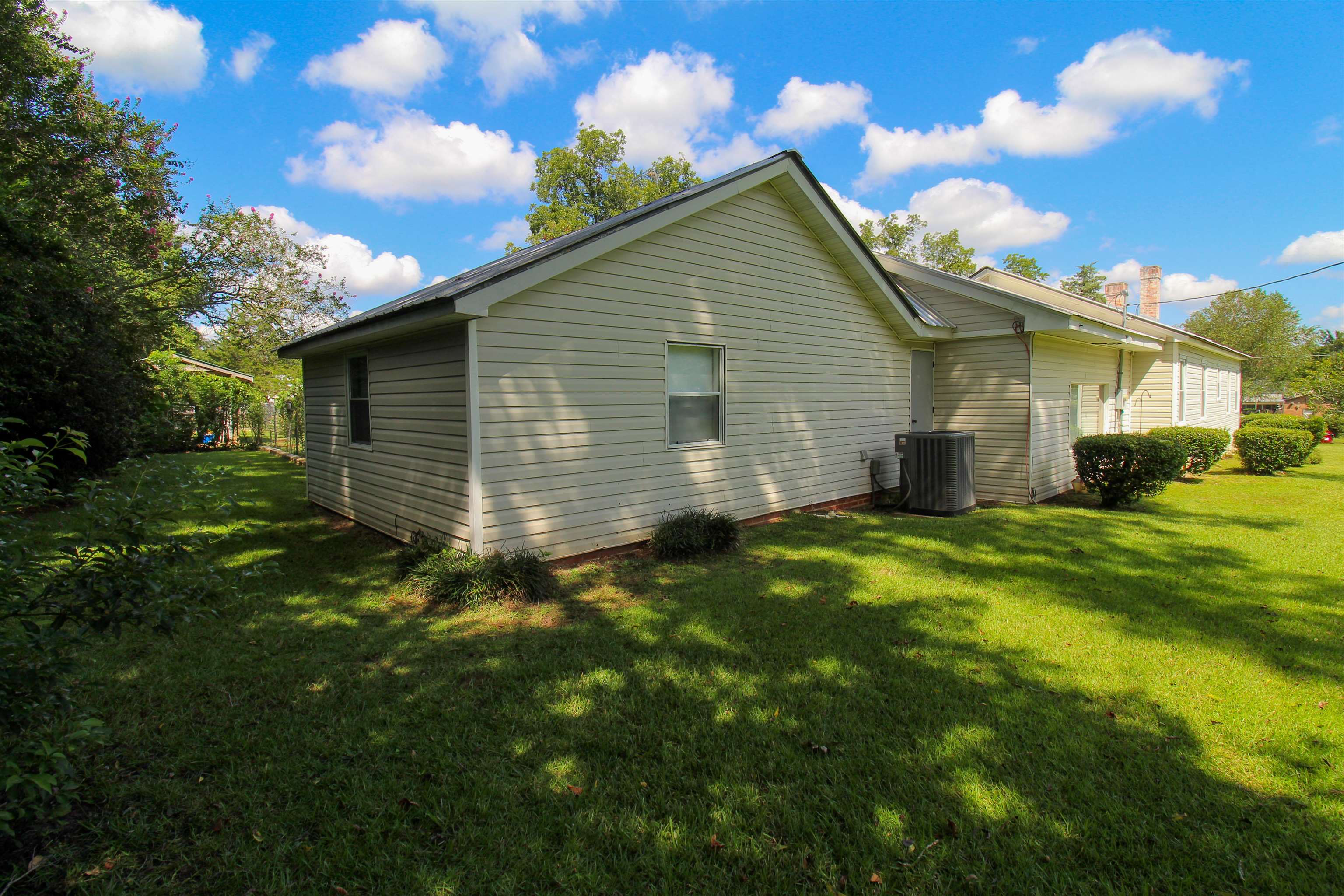 1105 W Franklin Street,QUINCY,Florida 32351,3 Bedrooms Bedrooms,2 BathroomsBathrooms,Detached single family,1105 W Franklin Street,363420