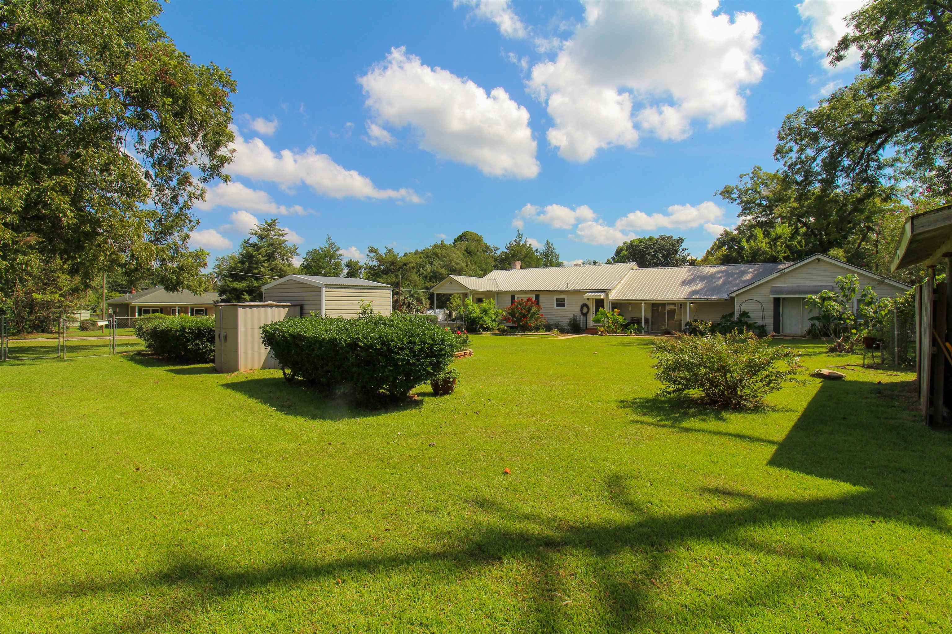 1105 W Franklin Street,QUINCY,Florida 32351,3 Bedrooms Bedrooms,2 BathroomsBathrooms,Detached single family,1105 W Franklin Street,363420