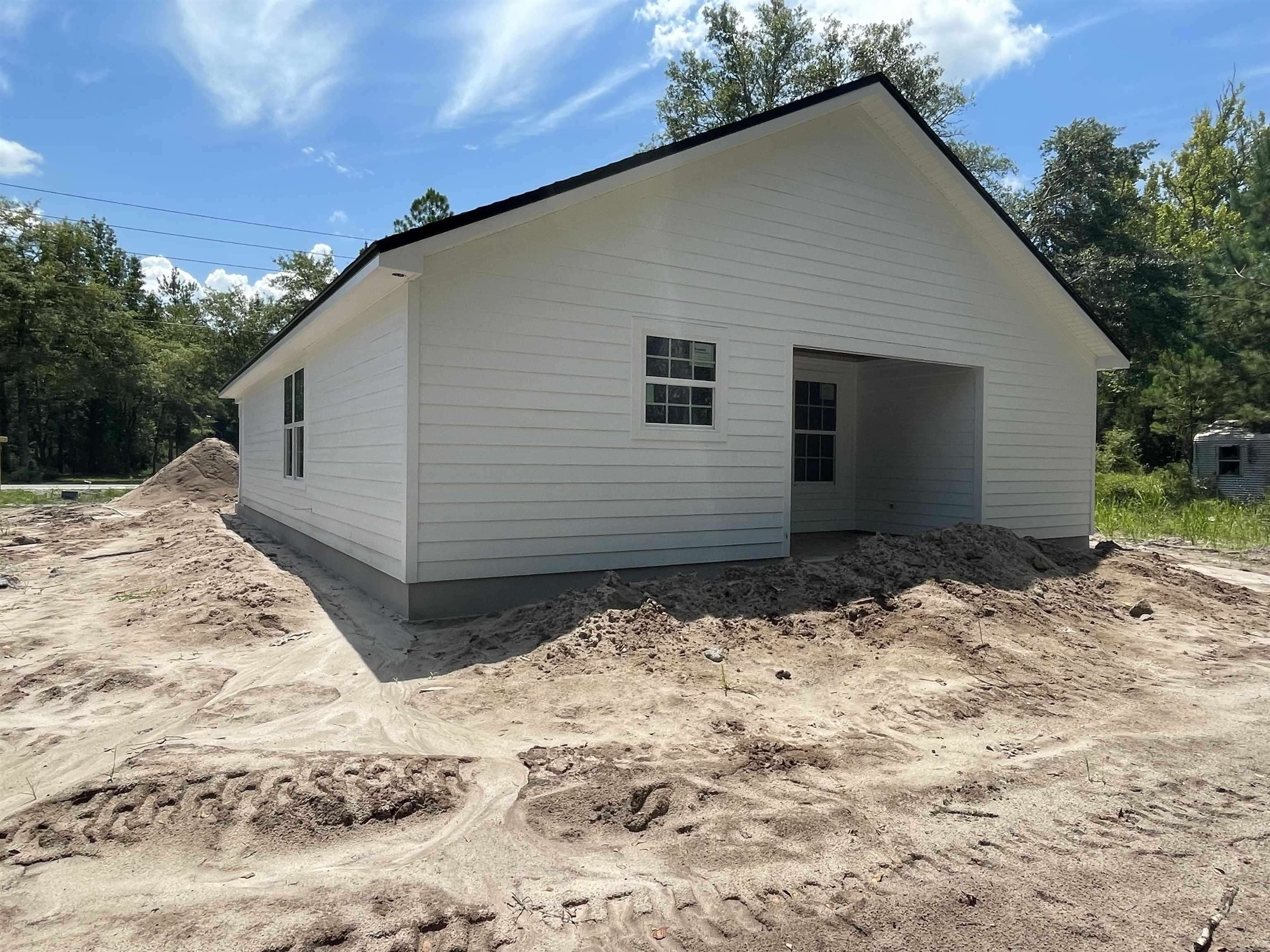 52 Crestwood Drive,CRAWFORDVILLE,Florida 32327,4 Bedrooms Bedrooms,2 BathroomsBathrooms,Detached single family,52 Crestwood Drive,363428