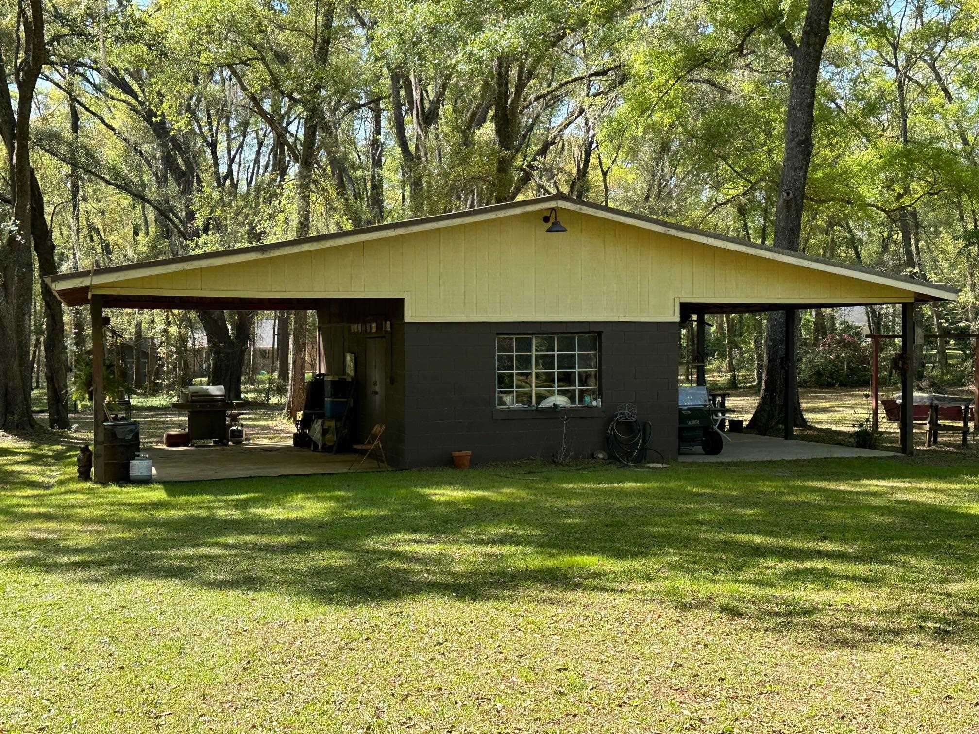 2024 HILL N DALE Street,TALLAHASSEE,Florida 32317,4 Bedrooms Bedrooms,2 BathroomsBathrooms,Detached single family,2024 HILL N DALE Street,369882