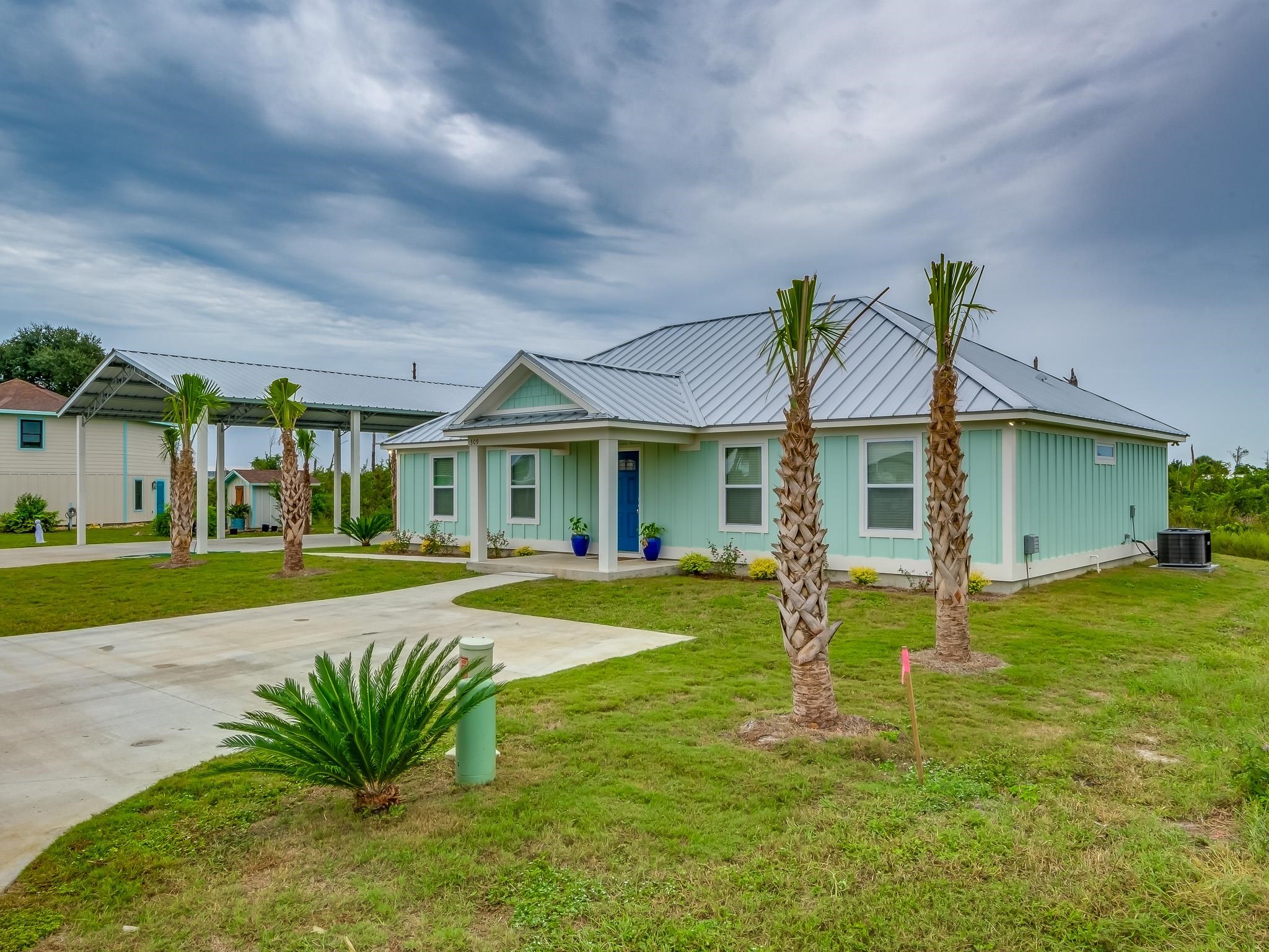 400 California Drive,MEXICO BEACH,Florida 32410,4 Bedrooms Bedrooms,3 BathroomsBathrooms,Detached single family,400 California Drive,368939