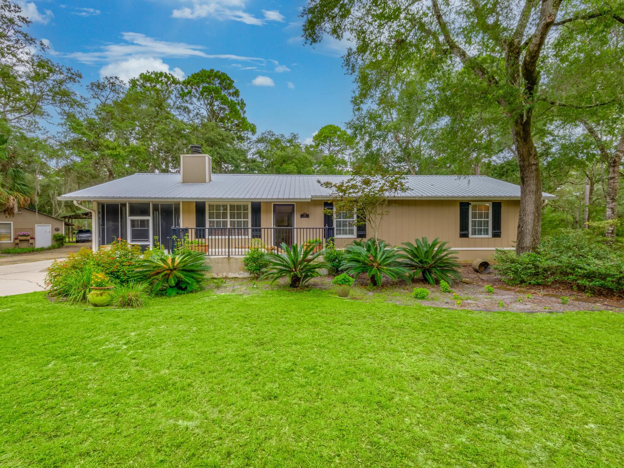 39 Aucilla Street,PANACEA,Florida 32346,3 Bedrooms Bedrooms,2 BathroomsBathrooms,Detached single family,39 Aucilla Street,368942