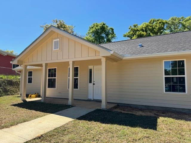 128 N Pittman Street,QUINCY,Florida 32351,3 Bedrooms Bedrooms,2 BathroomsBathrooms,Detached single family,128 N Pittman Street,369890