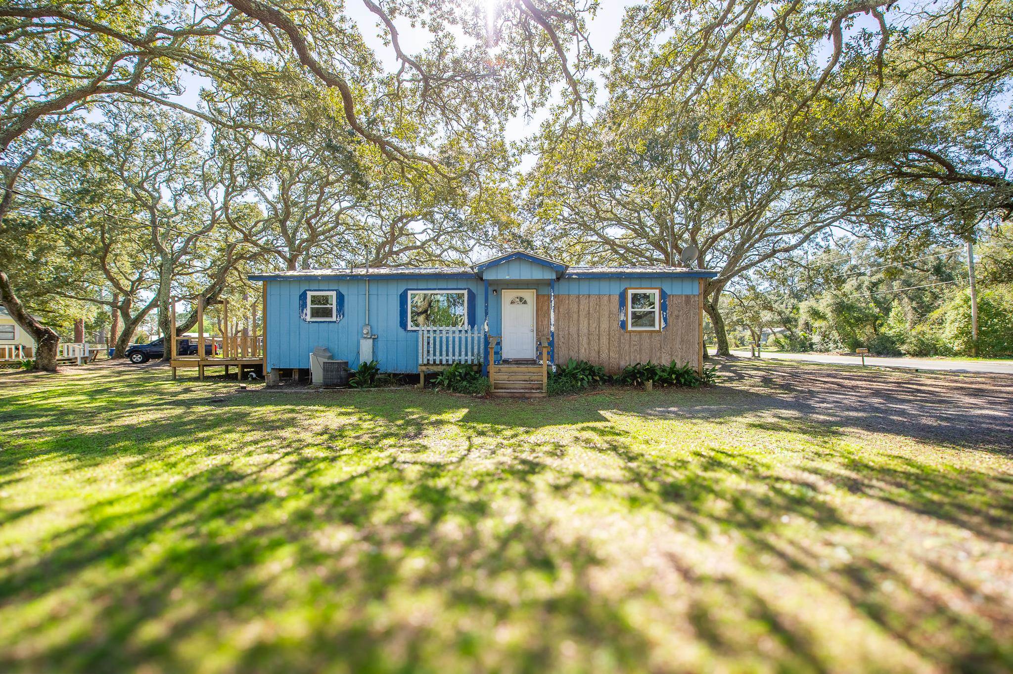 496 Avenue A,EAST POINT,Florida 32328,10 Bedrooms Bedrooms,4 BathroomsBathrooms,Detached single family,496 Avenue A,369893