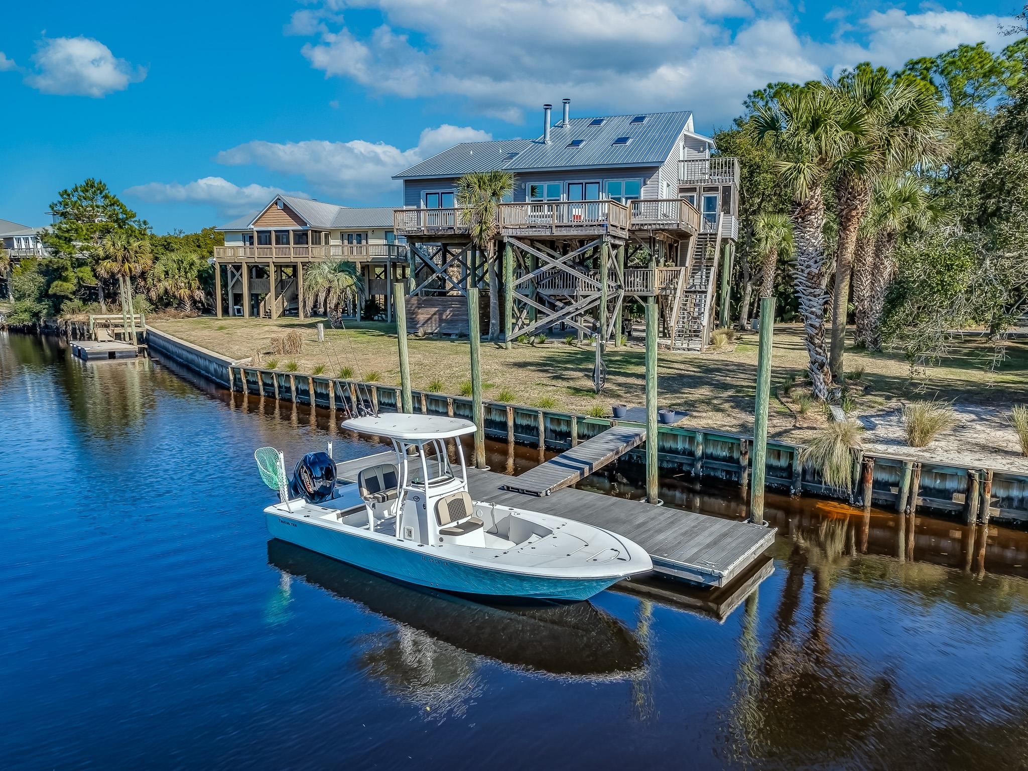 88 Southside Drive,CRAWFORDVILLE,Florida 32327,4 Bedrooms Bedrooms,3 BathroomsBathrooms,Detached single family,88 Southside Drive,368340