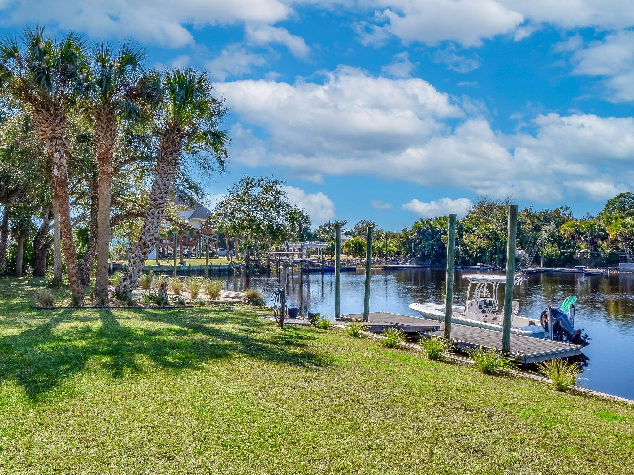 88 Southside Drive,CRAWFORDVILLE,Florida 32327,4 Bedrooms Bedrooms,3 BathroomsBathrooms,Detached single family,88 Southside Drive,368340