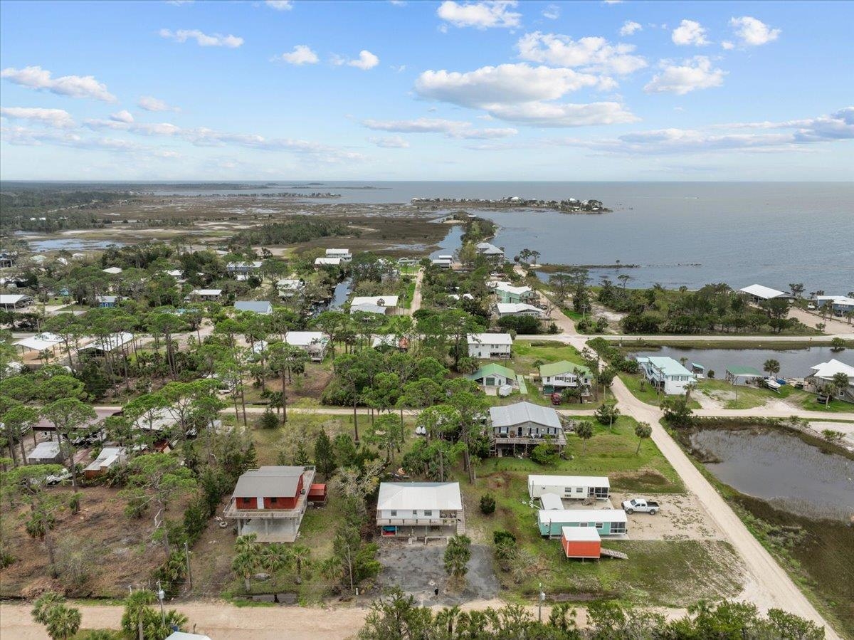 239 Tern Road,PERRY,Florida 32348,2 Bedrooms Bedrooms,1 BathroomBathrooms,Detached single family,239 Tern Road,369897