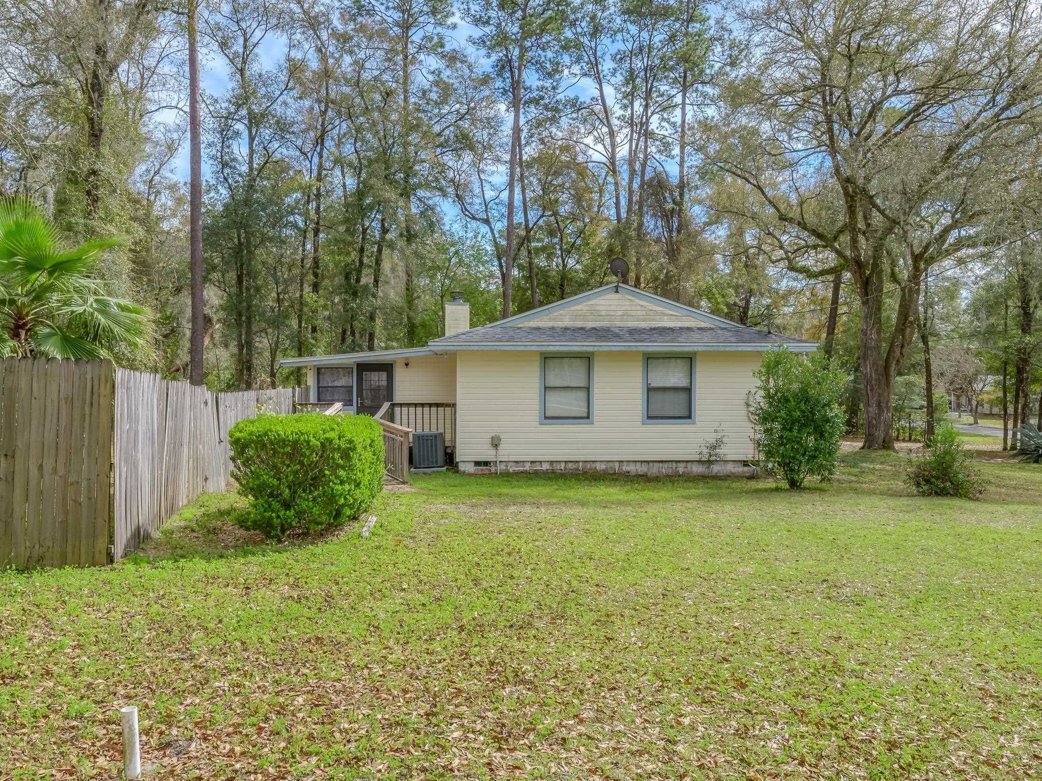 71 Oak Street,CRAWFORDVILLE,Florida 32327,3 Bedrooms Bedrooms,2 BathroomsBathrooms,Detached single family,71 Oak Street,369438