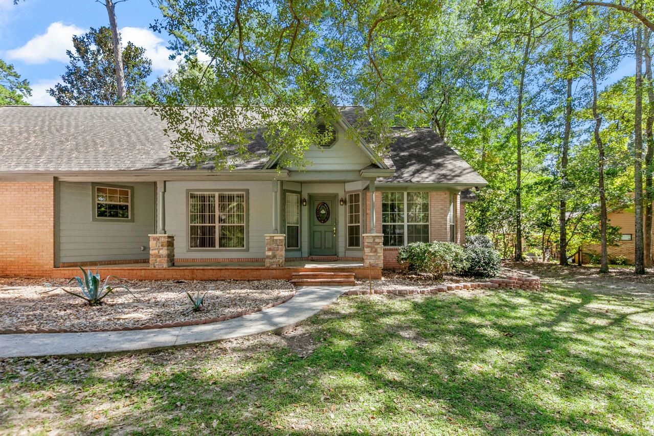 3205 Horseshoe Trail,TALLAHASSEE,Florida 32312,4 Bedrooms Bedrooms,2 BathroomsBathrooms,Detached single family,3205 Horseshoe Trail,363932