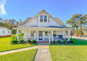 102 SE 1st Street,HAVANA,Florida 32333,4 Bedrooms Bedrooms,3 BathroomsBathrooms,Detached single family,102 SE 1st Street,366296