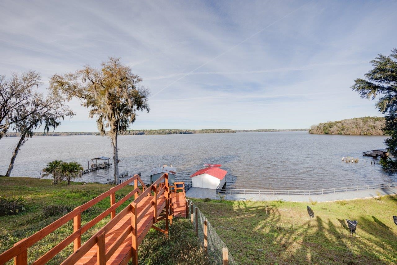 1996 LAKE POINT Lane,TALLAHASSEE,Florida 32310,3 Bedrooms Bedrooms,2 BathroomsBathrooms,Detached single family,1996 LAKE POINT Lane,367657