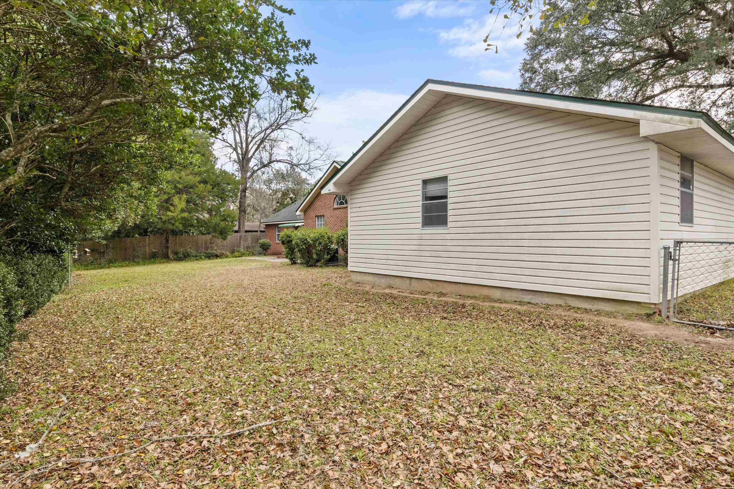 2102 Monticello Drive,TALLAHASSEE,Florida 32303,3 Bedrooms Bedrooms,2 BathroomsBathrooms,Detached single family,2102 Monticello Drive,368392