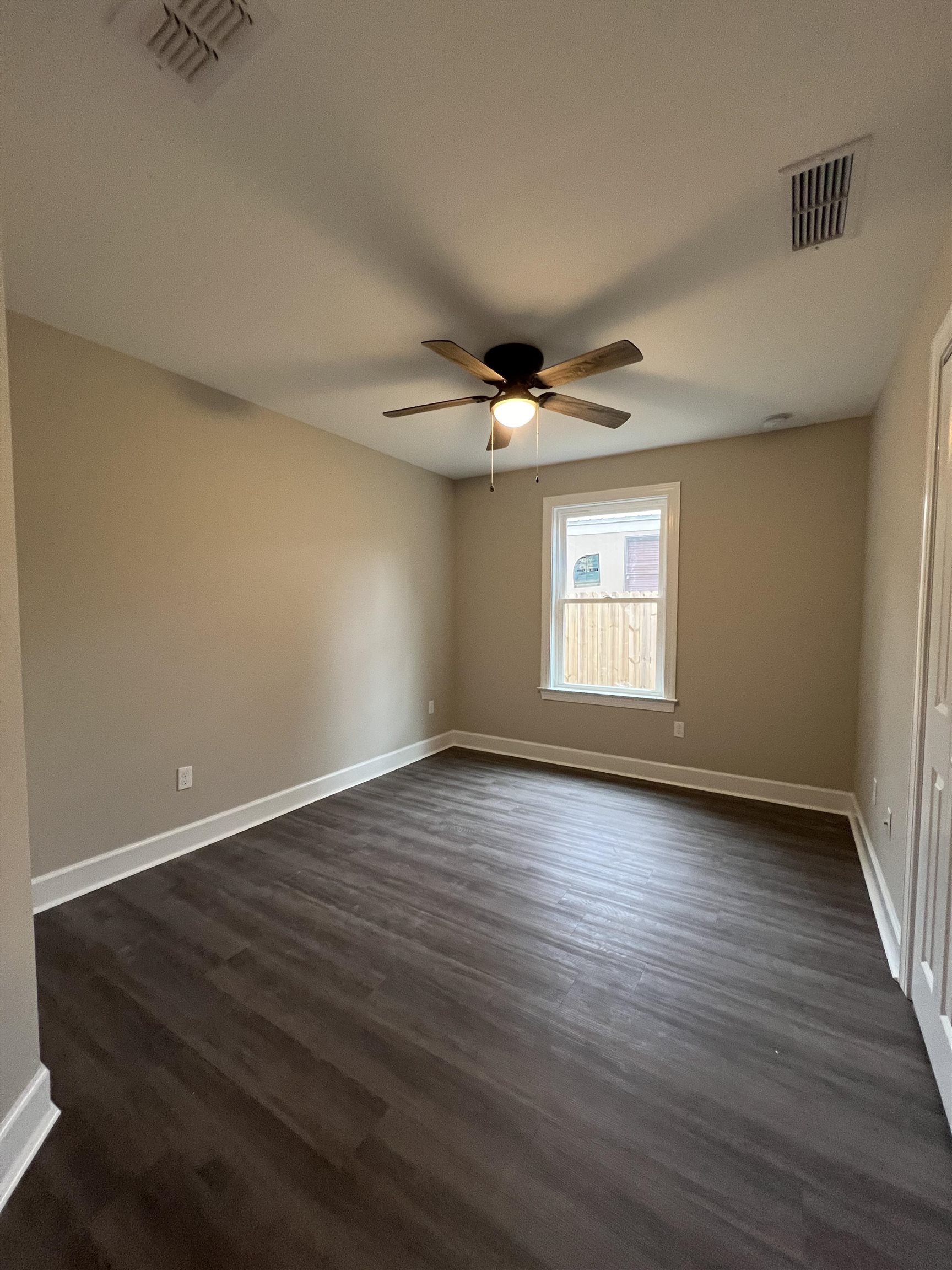 56 Maxson Road,CRAWFORDVILLE,Florida 32327,3 Bedrooms Bedrooms,2 BathroomsBathrooms,Detached single family,56 Maxson Road,369012