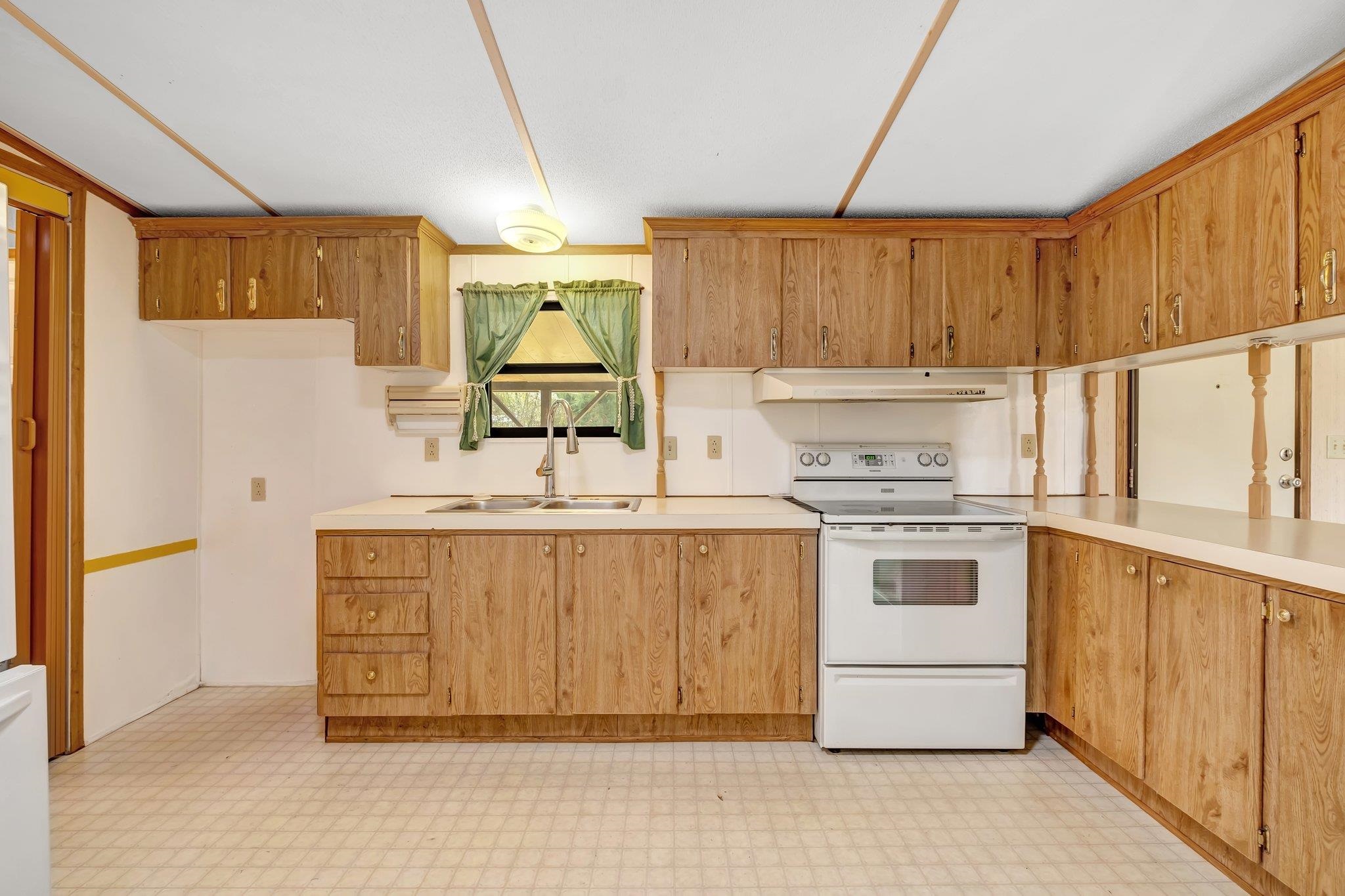 6929 Singletary Street,Grand Ridge,Florida 32442,3 Bedrooms Bedrooms,2 BathroomsBathrooms,Manuf/mobile home,6929 Singletary Street,369479