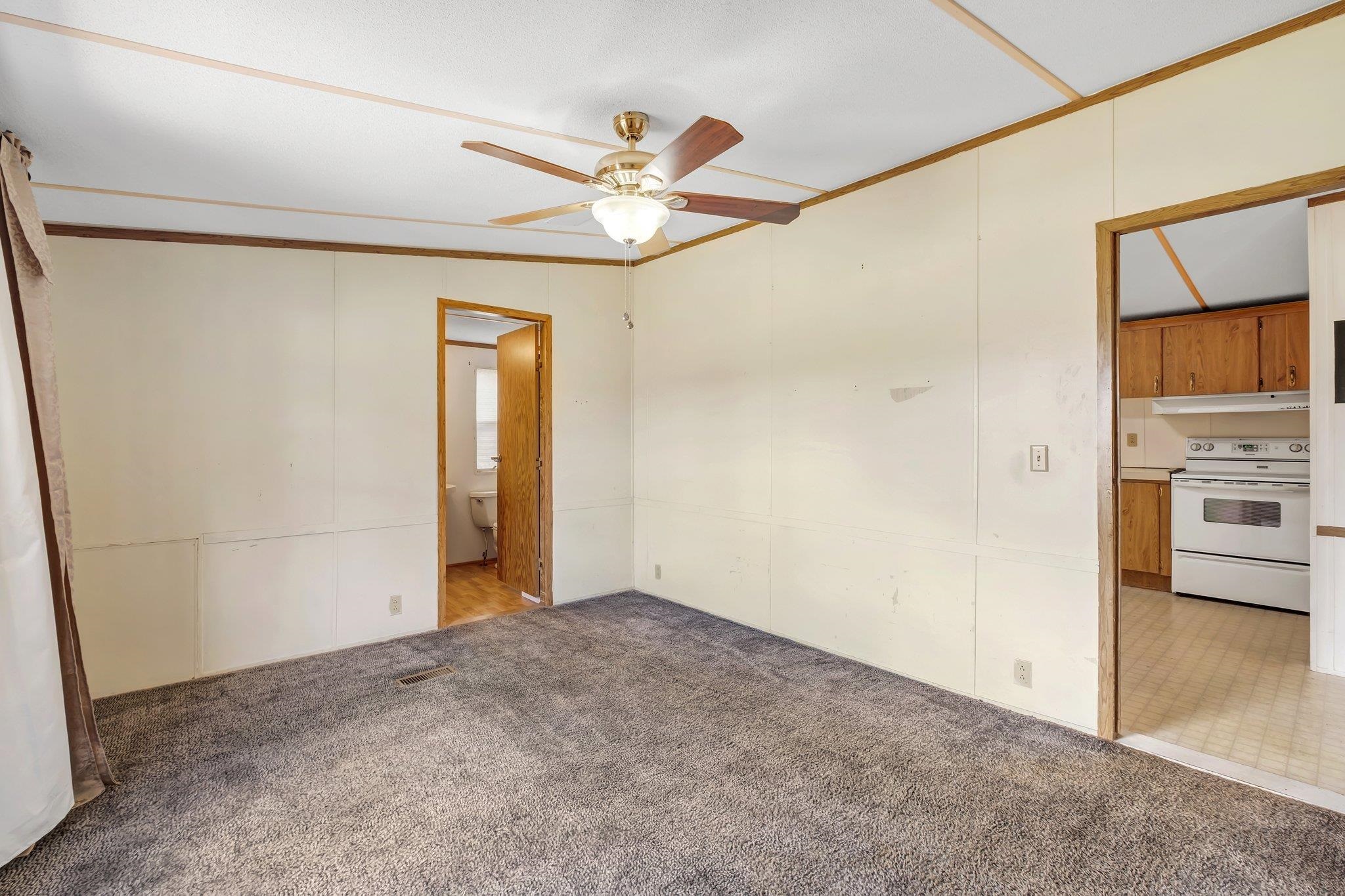 6929 Singletary Street,Grand Ridge,Florida 32442,3 Bedrooms Bedrooms,2 BathroomsBathrooms,Manuf/mobile home,6929 Singletary Street,369479