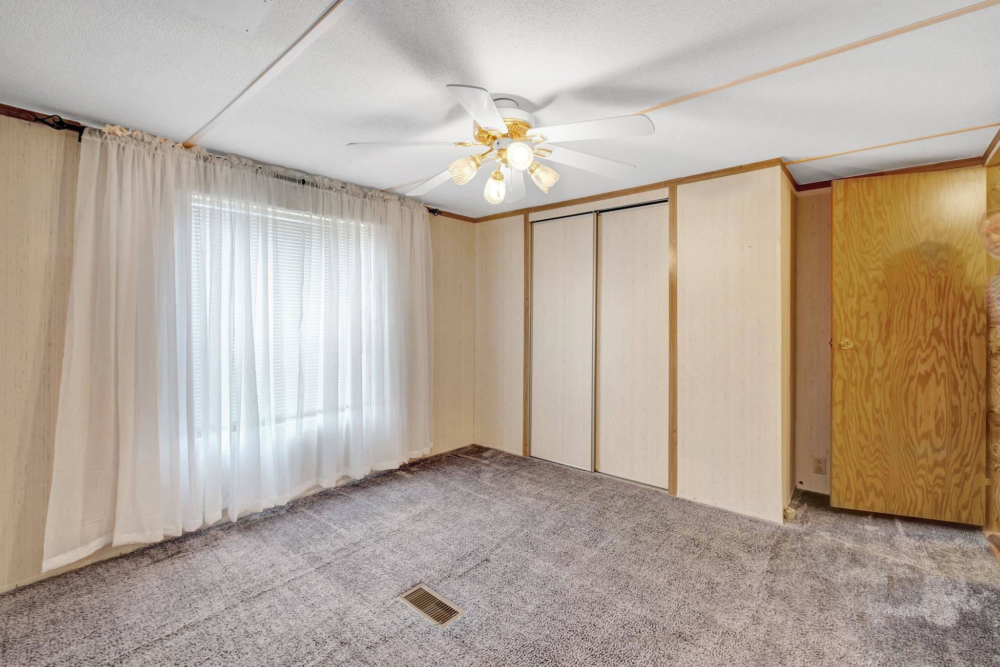 6929 Singletary Street,Grand Ridge,Florida 32442,3 Bedrooms Bedrooms,2 BathroomsBathrooms,Manuf/mobile home,6929 Singletary Street,369479
