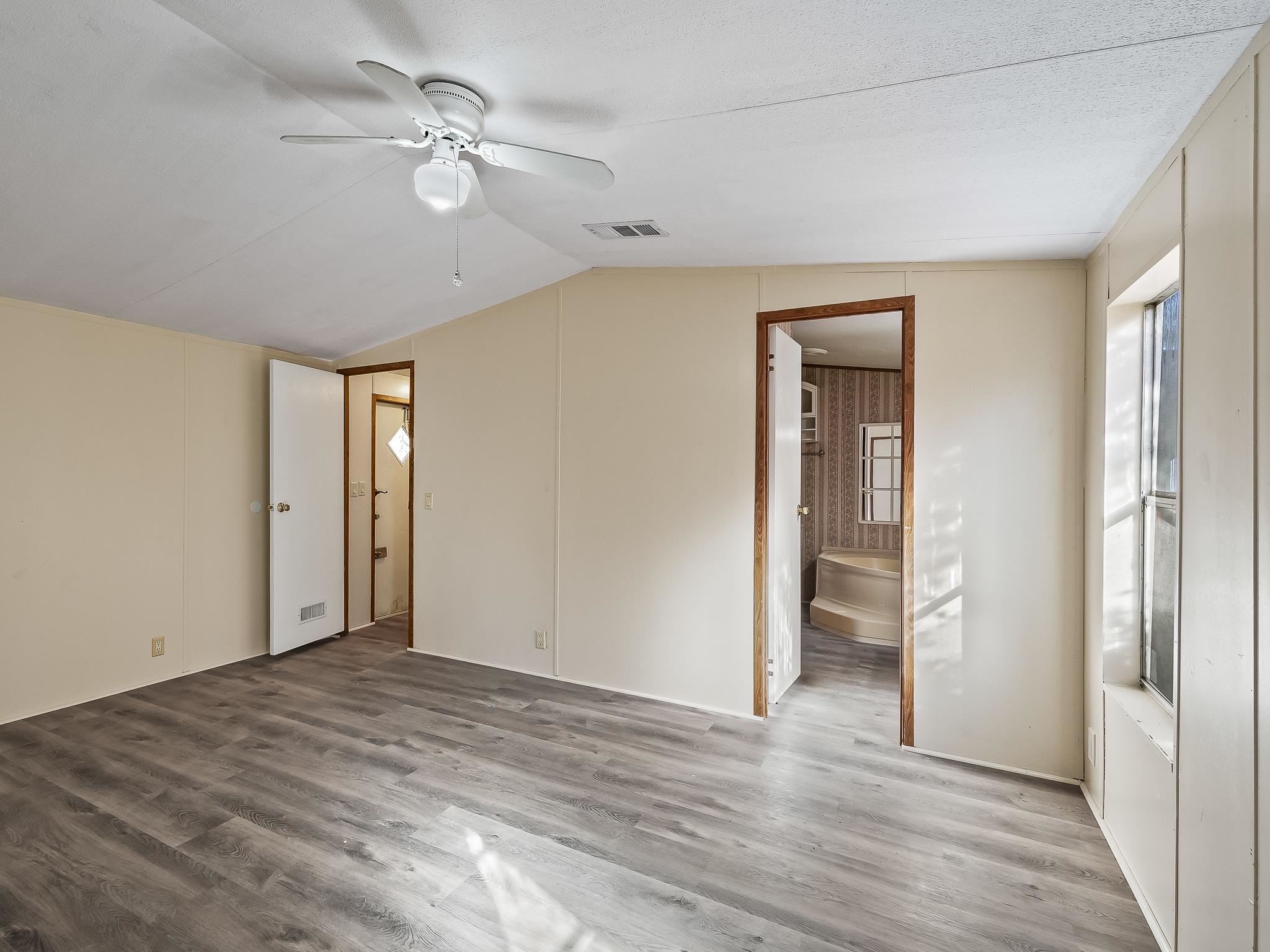 5070 Box Wood Lane,TALLAHASSEE,Florida 32303,2 Bedrooms Bedrooms,3 BathroomsBathrooms,Manuf/mobile home,5070 Box Wood Lane,366413