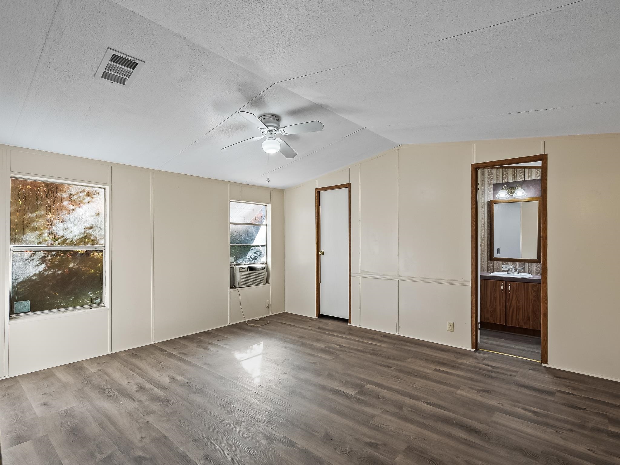 5070 Box Wood Lane,TALLAHASSEE,Florida 32303,2 Bedrooms Bedrooms,3 BathroomsBathrooms,Manuf/mobile home,5070 Box Wood Lane,366413