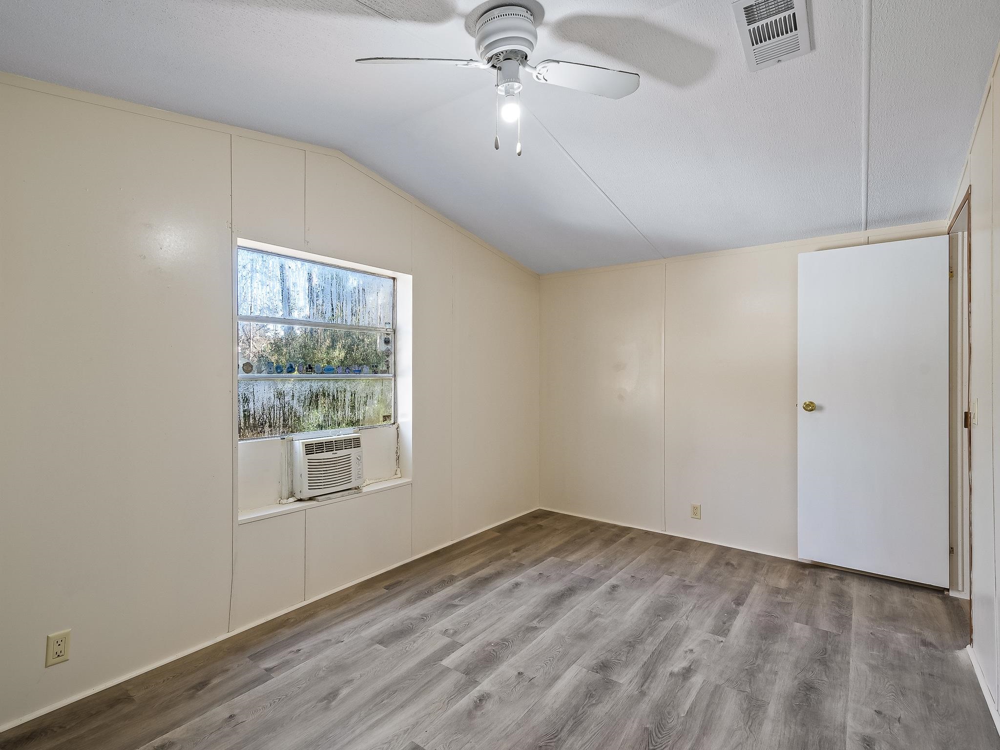 5070 Box Wood Lane,TALLAHASSEE,Florida 32303,2 Bedrooms Bedrooms,3 BathroomsBathrooms,Manuf/mobile home,5070 Box Wood Lane,366413